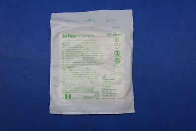 Cardinal Health 2D72011 Triflex Custom Sterile Latex Powdered Gloves ~ Lot of 10