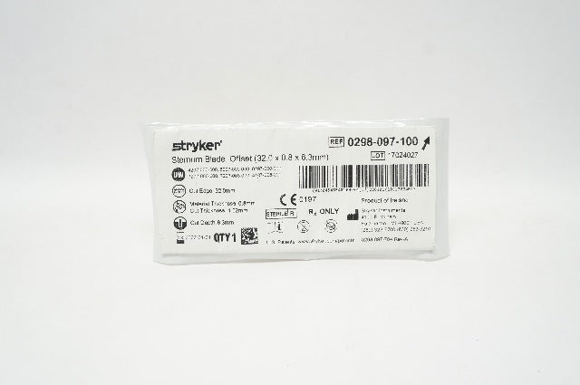 Stryker 0298-097-100 Sternum Blade Offset 32.0 x 0.8 x 6.3mm (x)