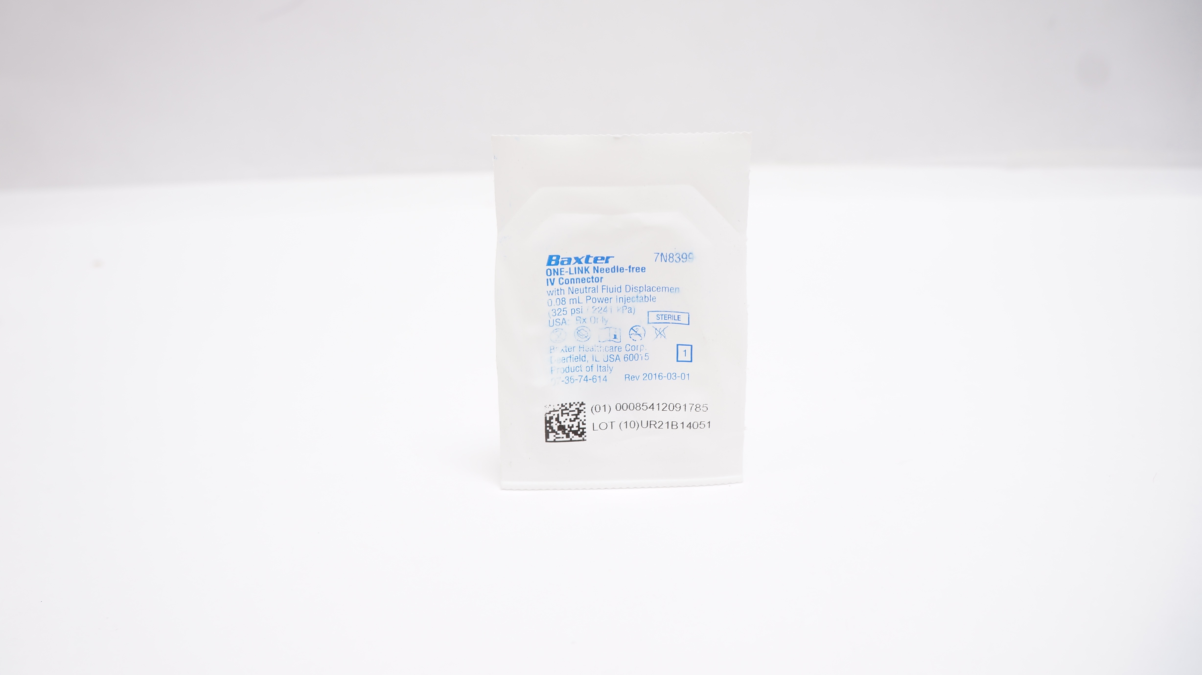 Baxter 7N8399 One-Link Ndle-Free IV Connector w/Fluid Displacement 0.08mL