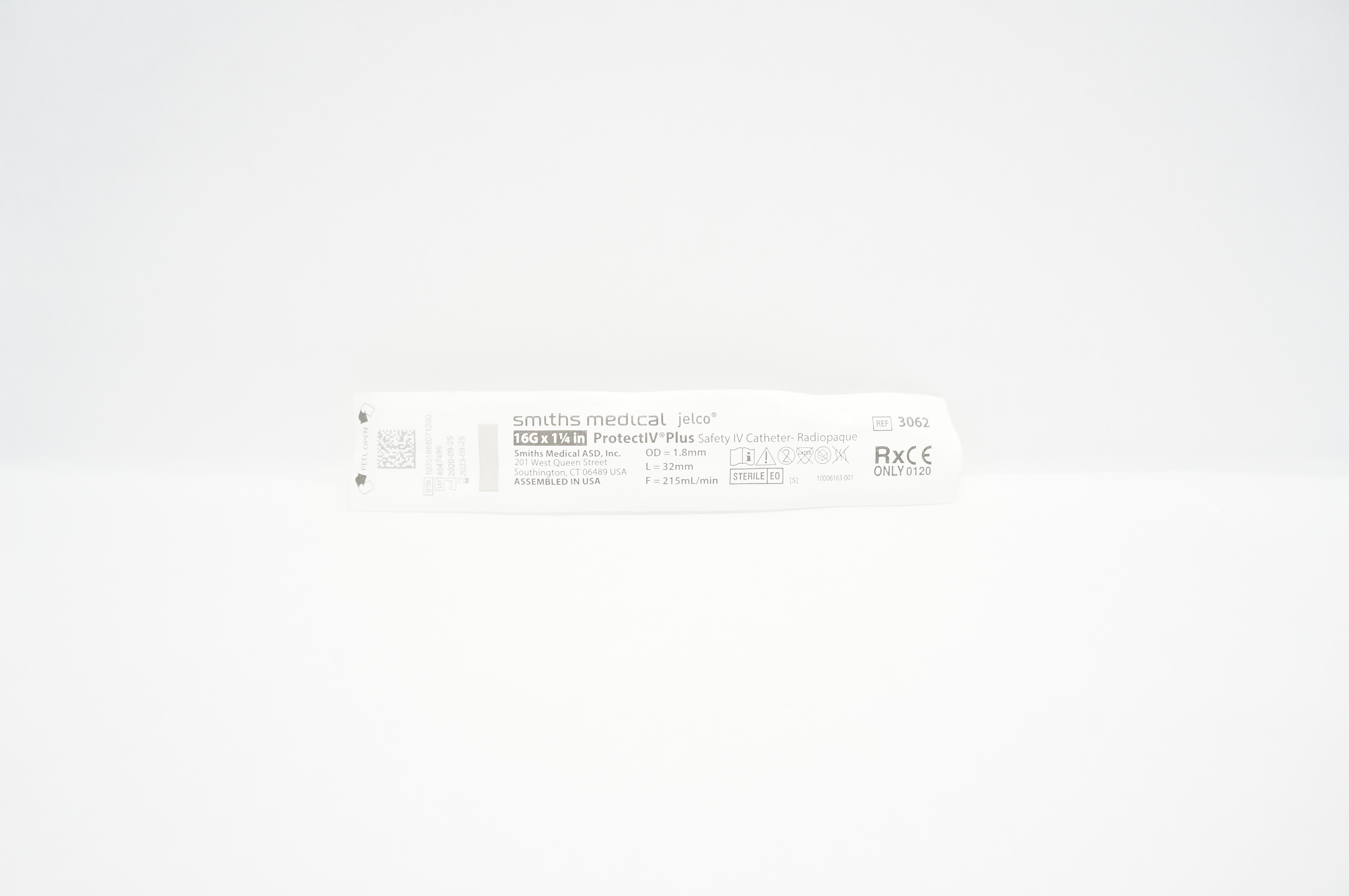 Smiths Medical 3062 ProtectIV Plus 16G x 1-1/4inch