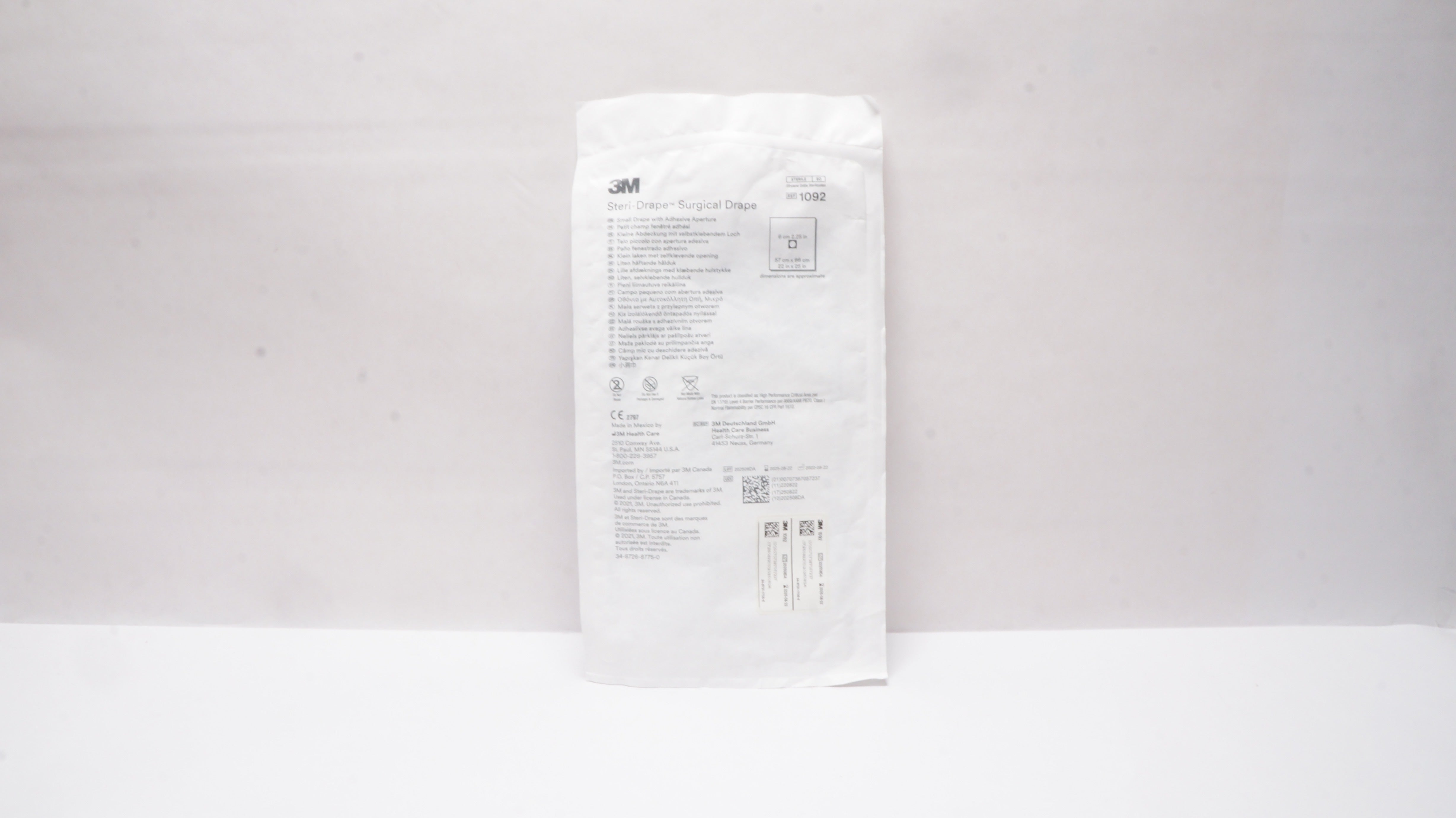 3M 1092 Steri-Drape Surgical Drape w/Adhesive Aperture 22inchx25inch