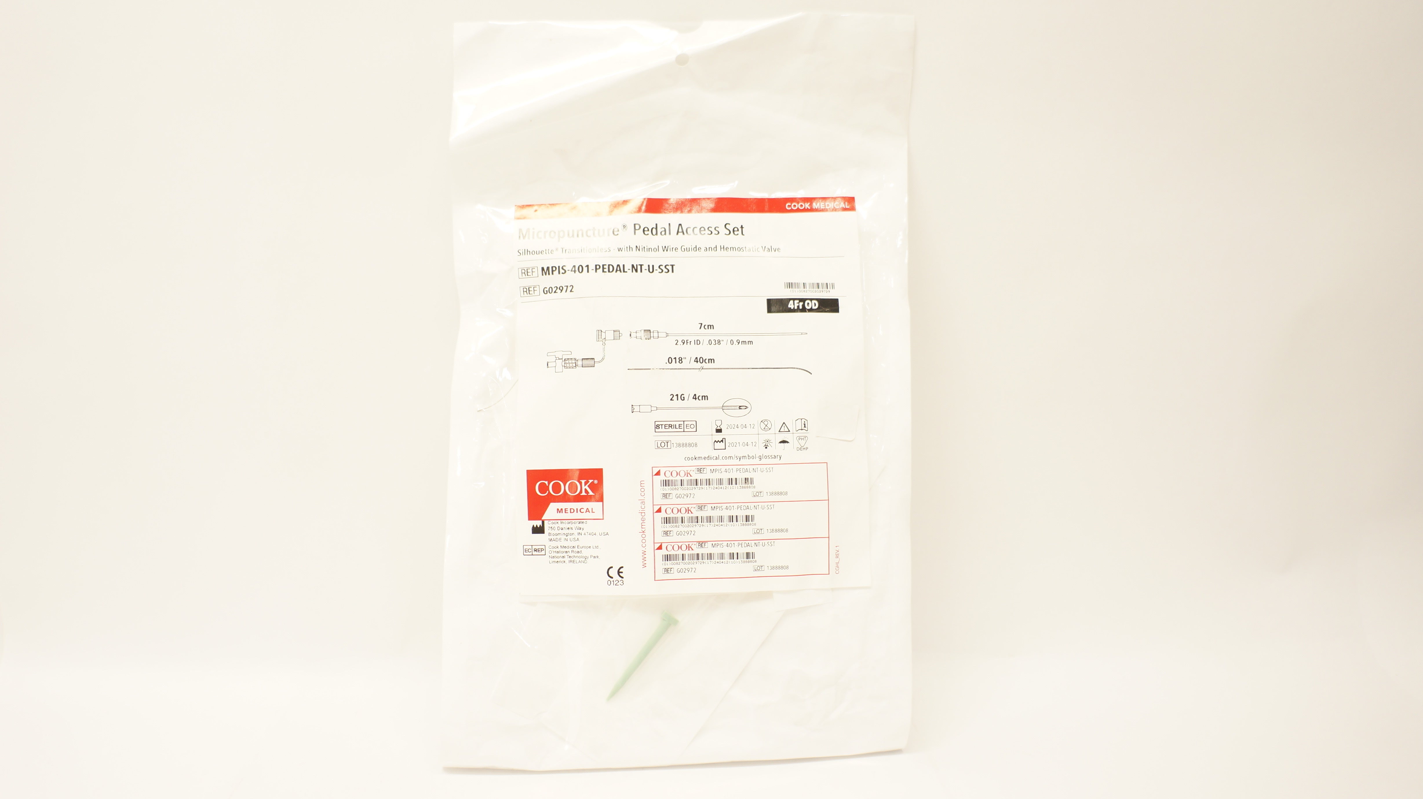 Cook Medical G02972 Micropuncture Pedal Access Set 4.0Fr x .018inch x 40cm