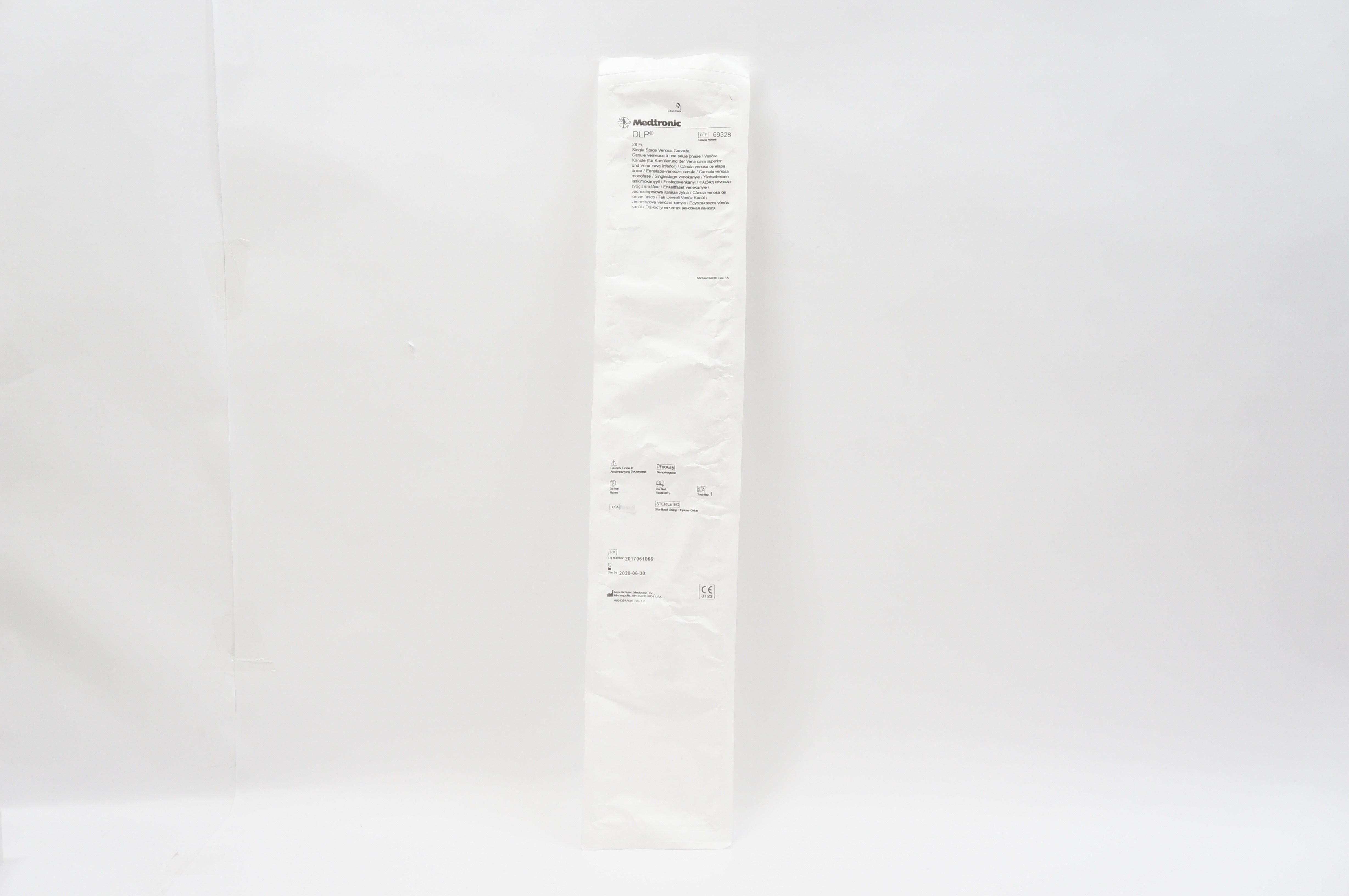 Medtronic 69328 DLP Single Stage Ven C a n n u l a, 28 Fr - Lot of 2 (x)