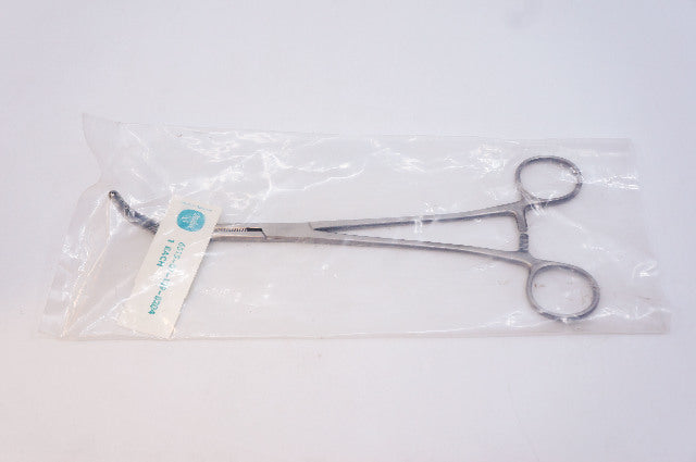 Miltex Forceps Kidney Pedicle, Length 24.1cm, NSN 6515-01-139-8204