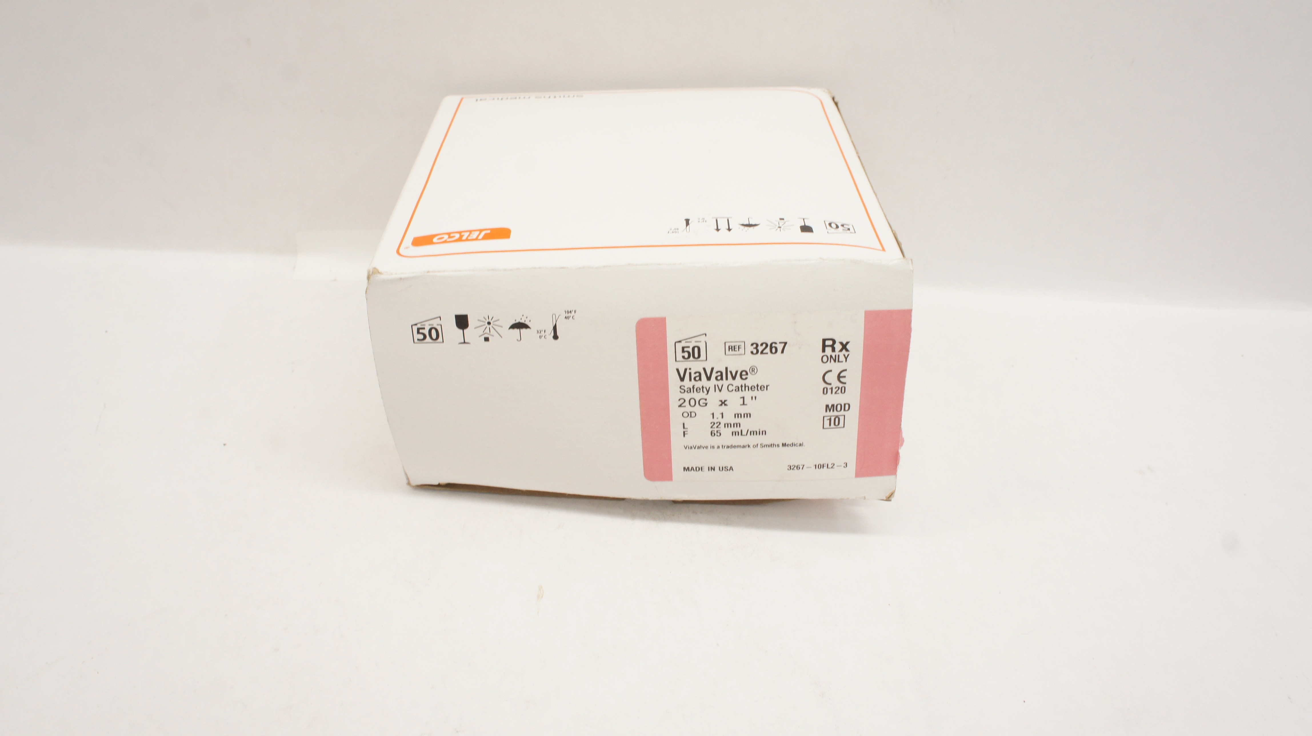 Smiths Medical 3267 ViaValve Safety IV Cath. 20G x 1inch (x) - Box of 50