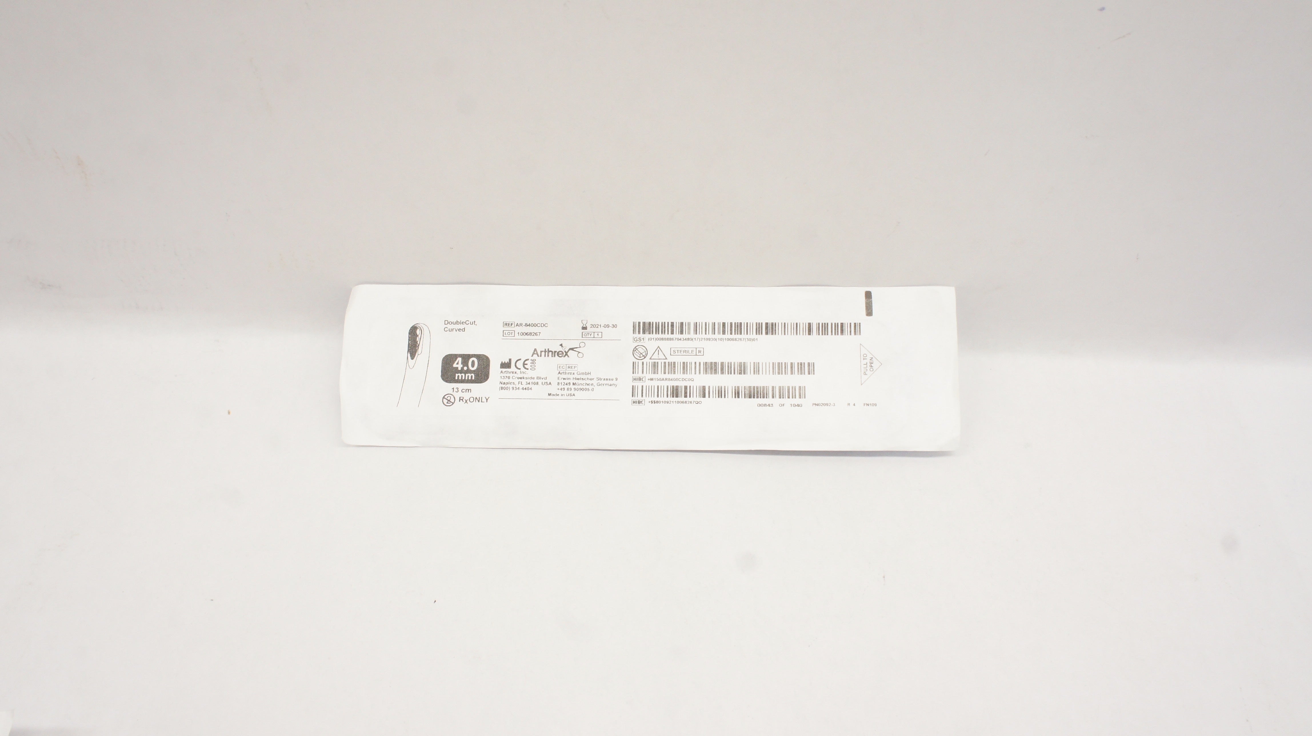 Arthrex AR-8400CDC DoubleCut, Curved Blade 4.0mm x 13cm (x)