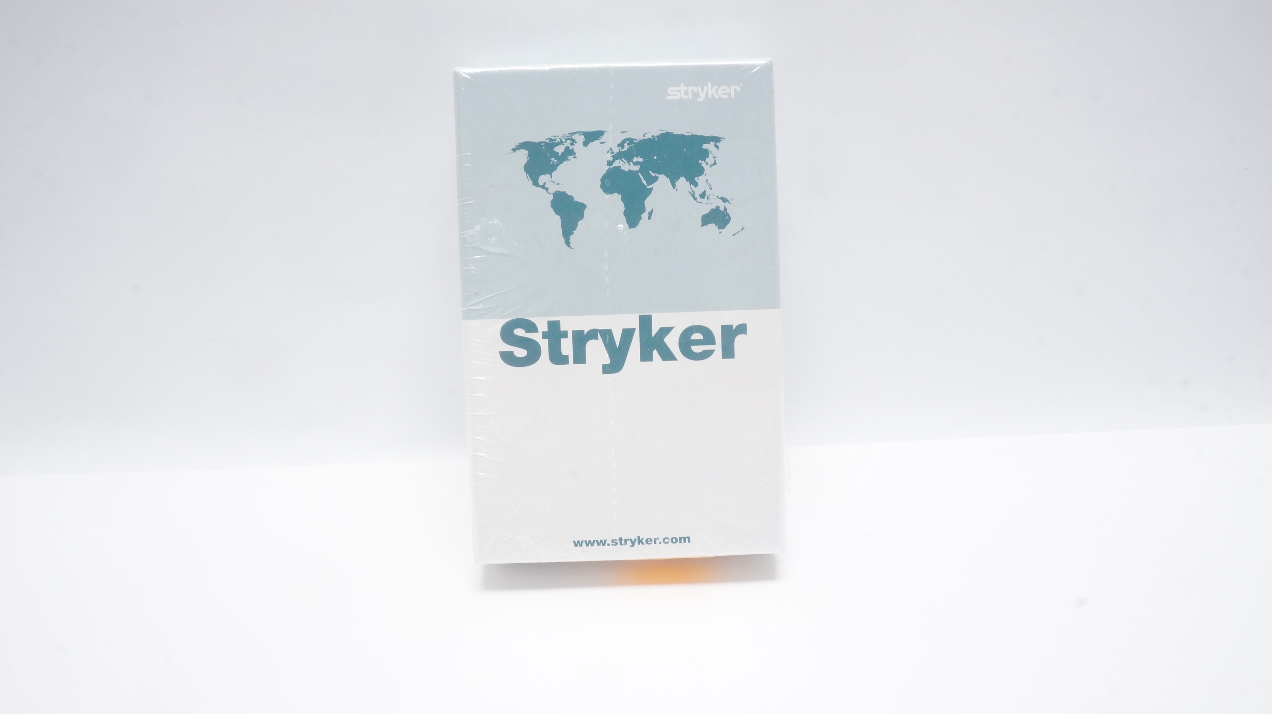 Stryker 1896-4025S Locking Screw,Fully Threaded 4 x 25mm (x)