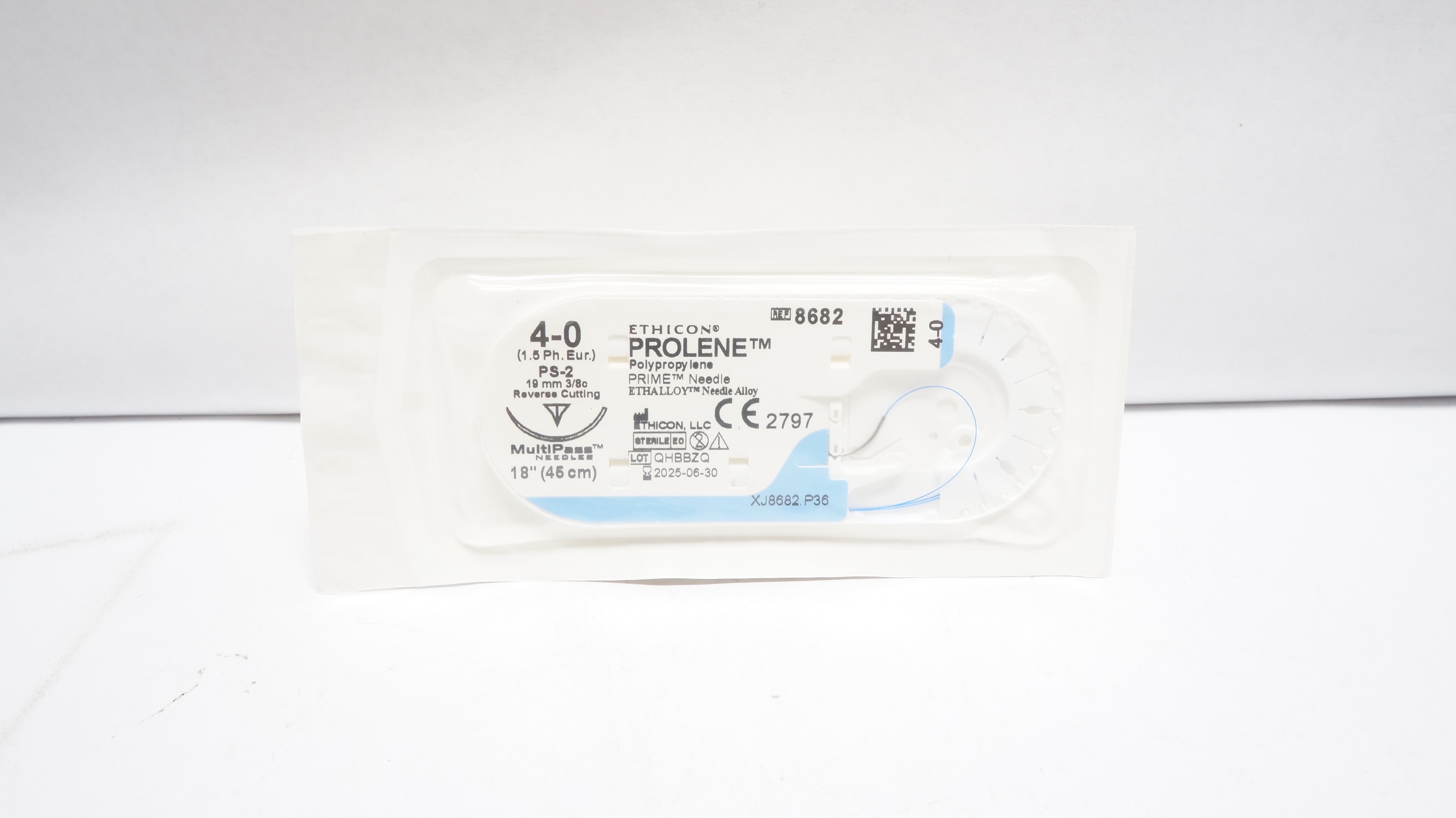 Ethicon 8682 4-0 PROLENE Polypropylene Stre PS-2 19mm 3/8c ReverseCut. 18in(x)