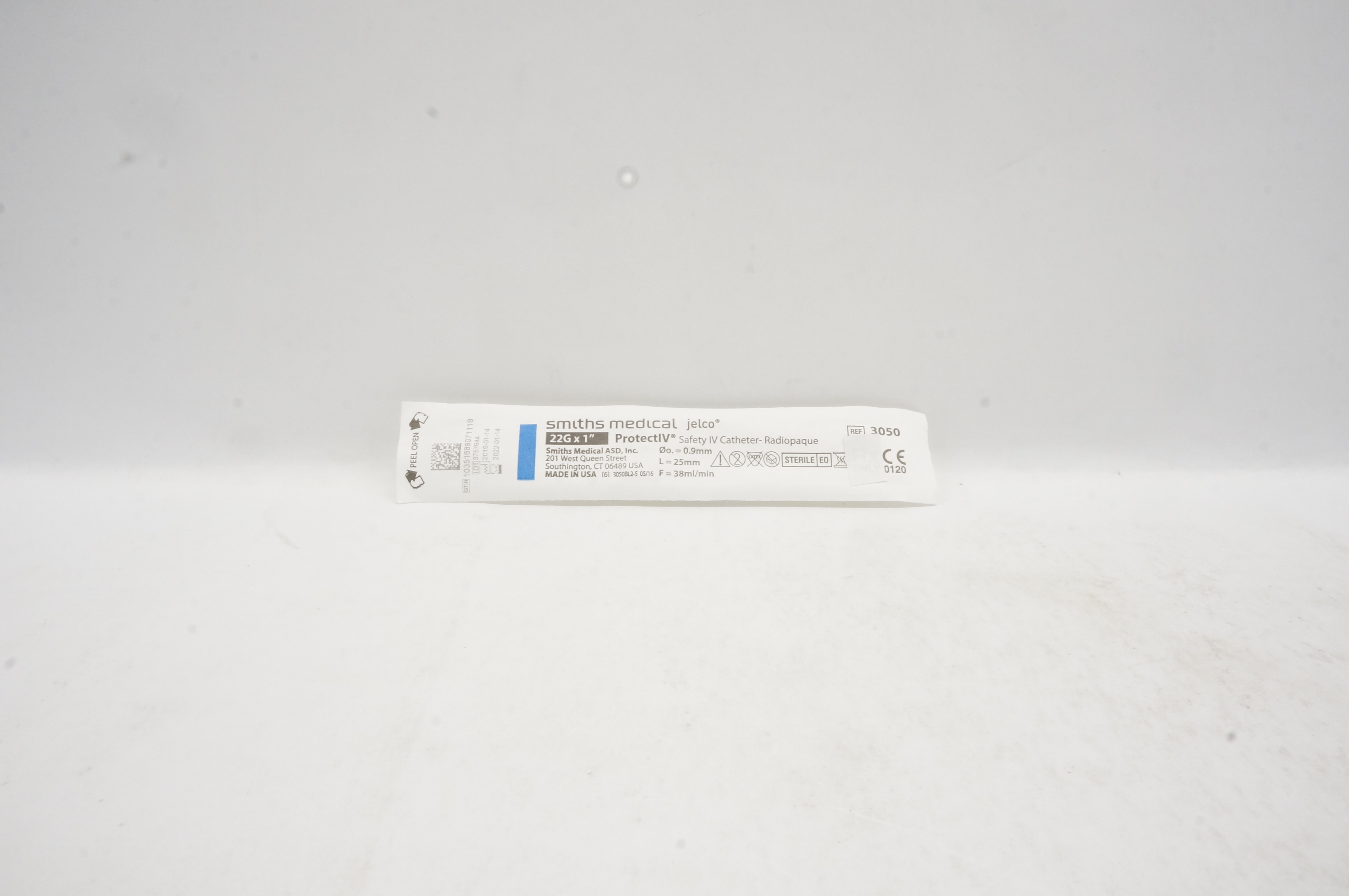 Smiths Medical 3050 JELCO ProtectIV Safety I.V. Cath. 22G x 1inch