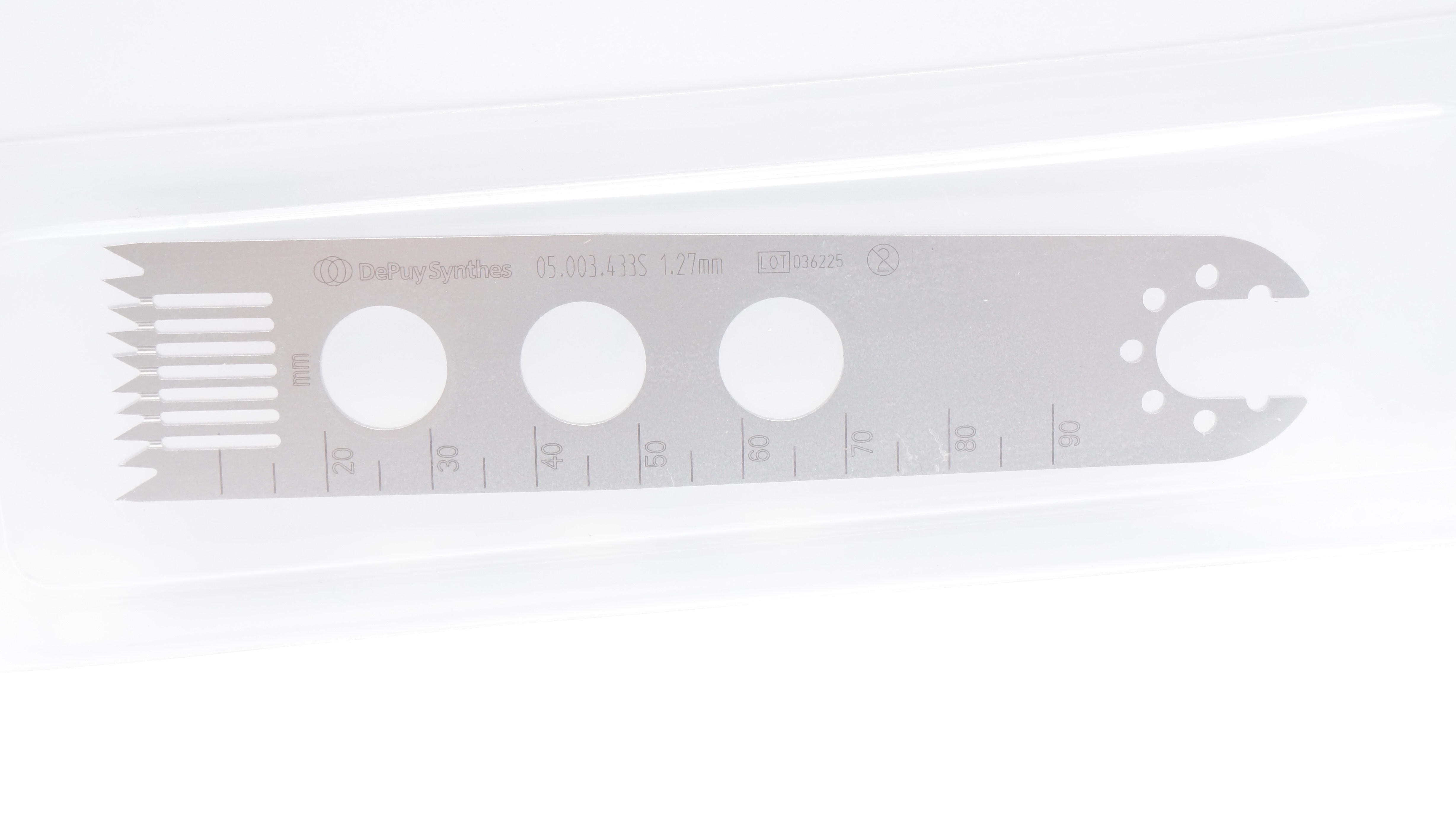 DePuy Synthes 05.003.433S Oscillating Saw Blade 1.27mm x 90mm x 25mm