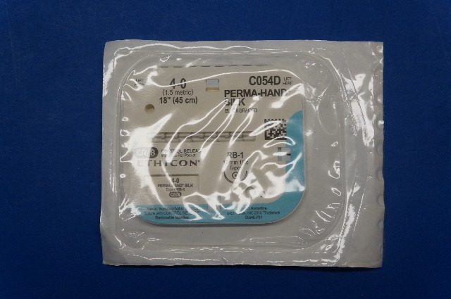 Ethicon C054D 4-0 PERMA-HAND SILK, RB-1 17mm 1/2c Taper, Black Braided, 18