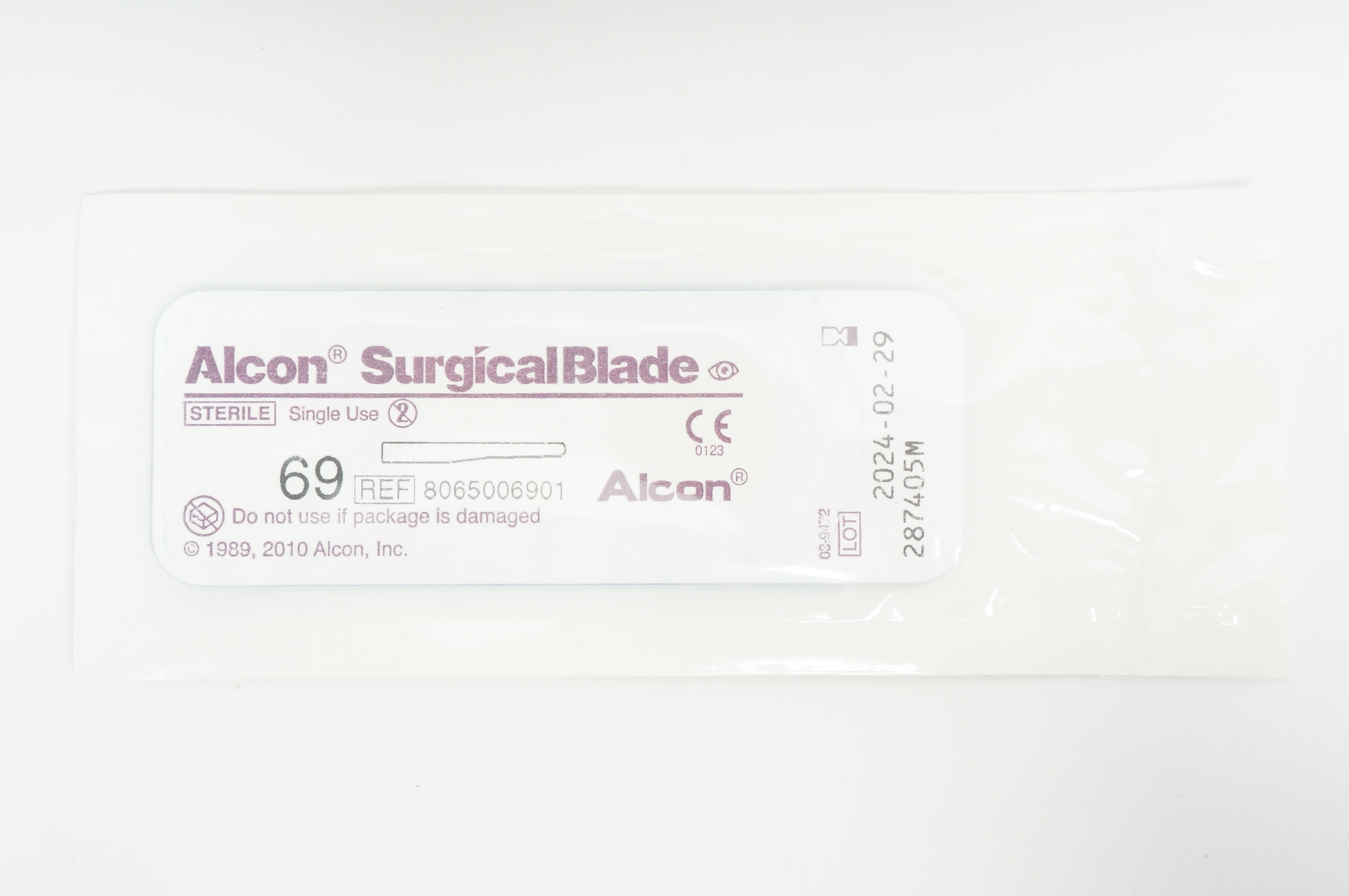 Alcon 8065006901 Surgical Blade 69