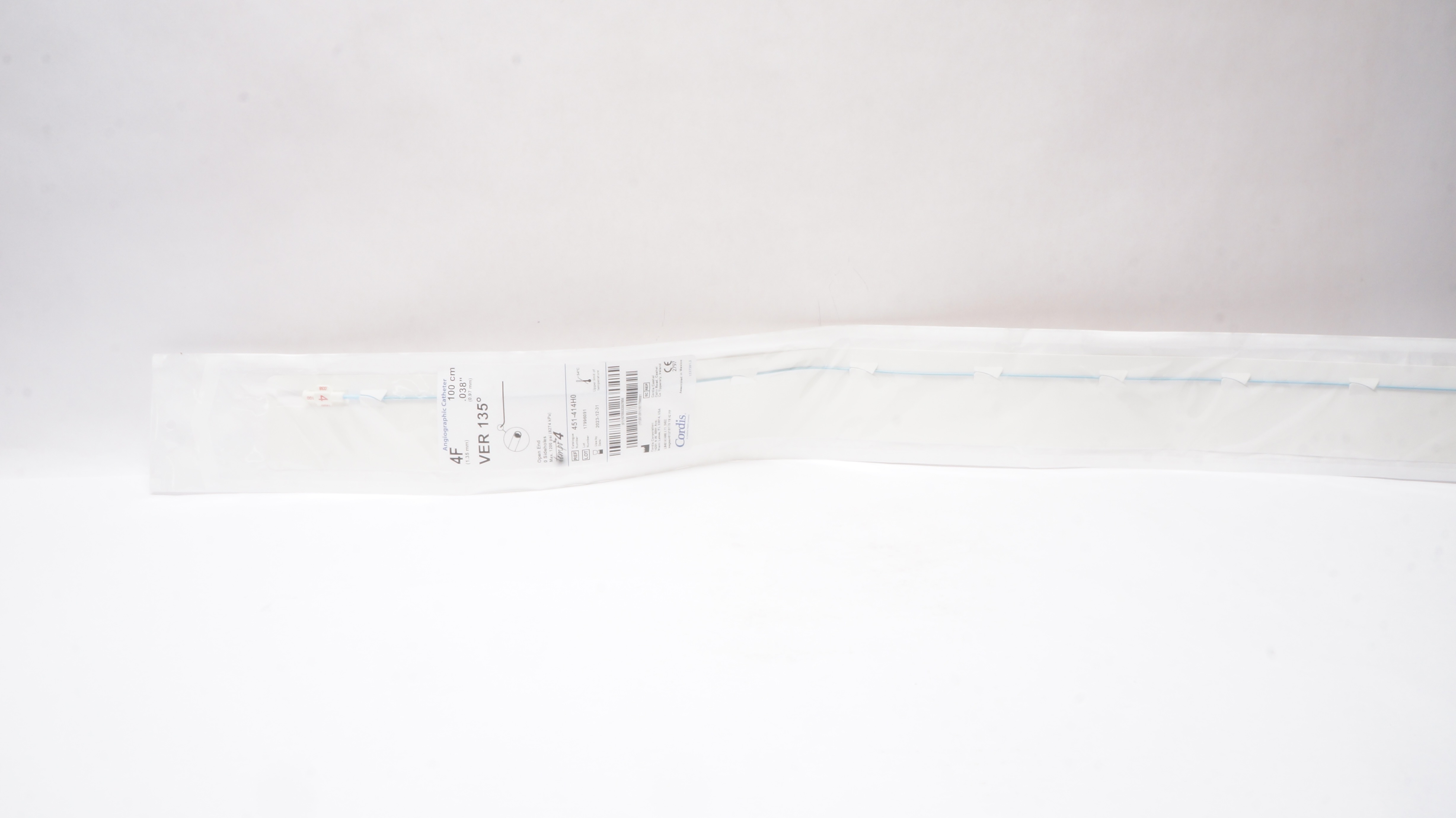 Cordis 451-414H0 VER 135 Degree Angiograpic Cath. 4F x 100cm x 0.038inch