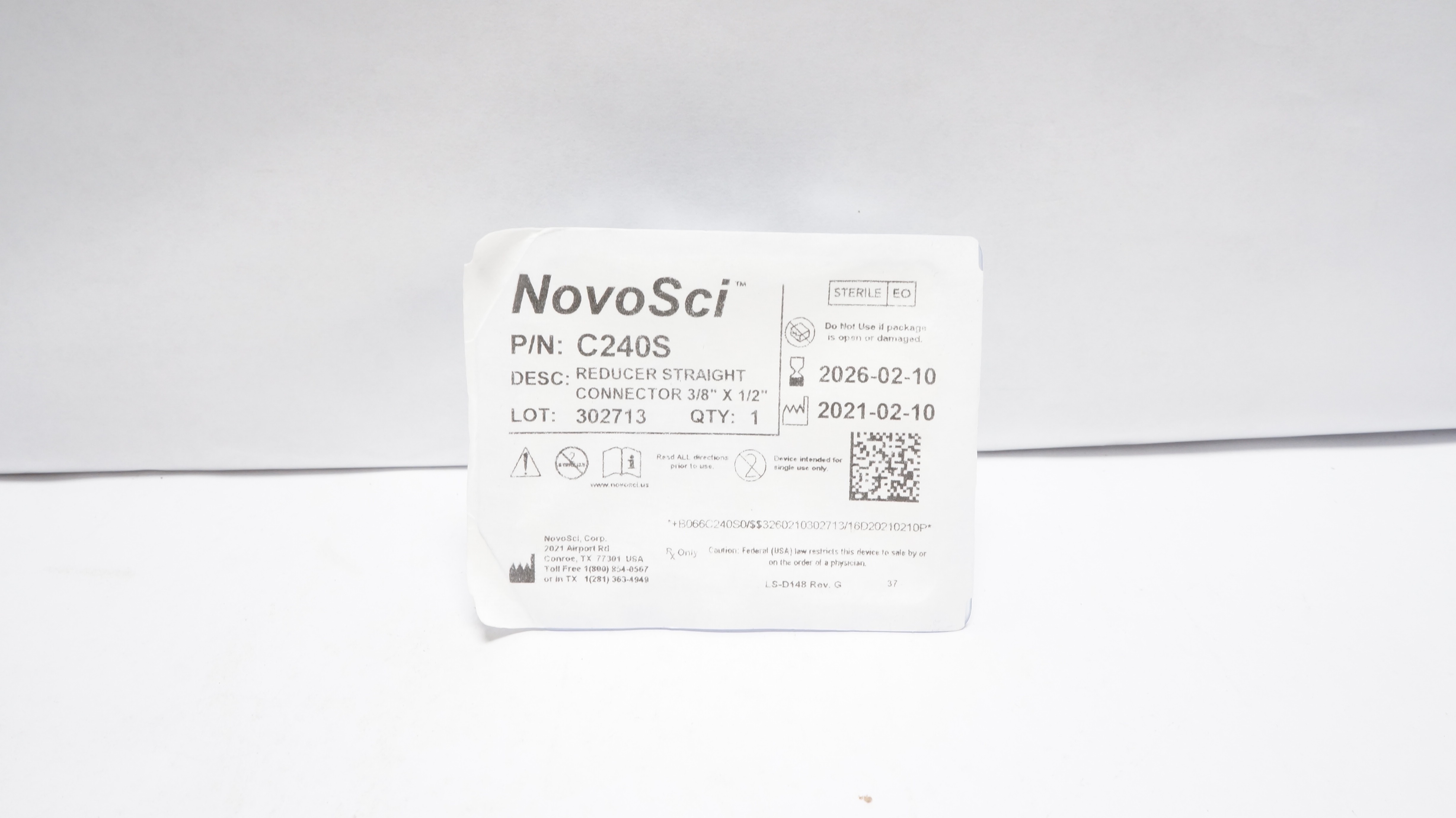 NovoSci C240S Reducer Straight Connector 3/8 inch x 1/2 inch