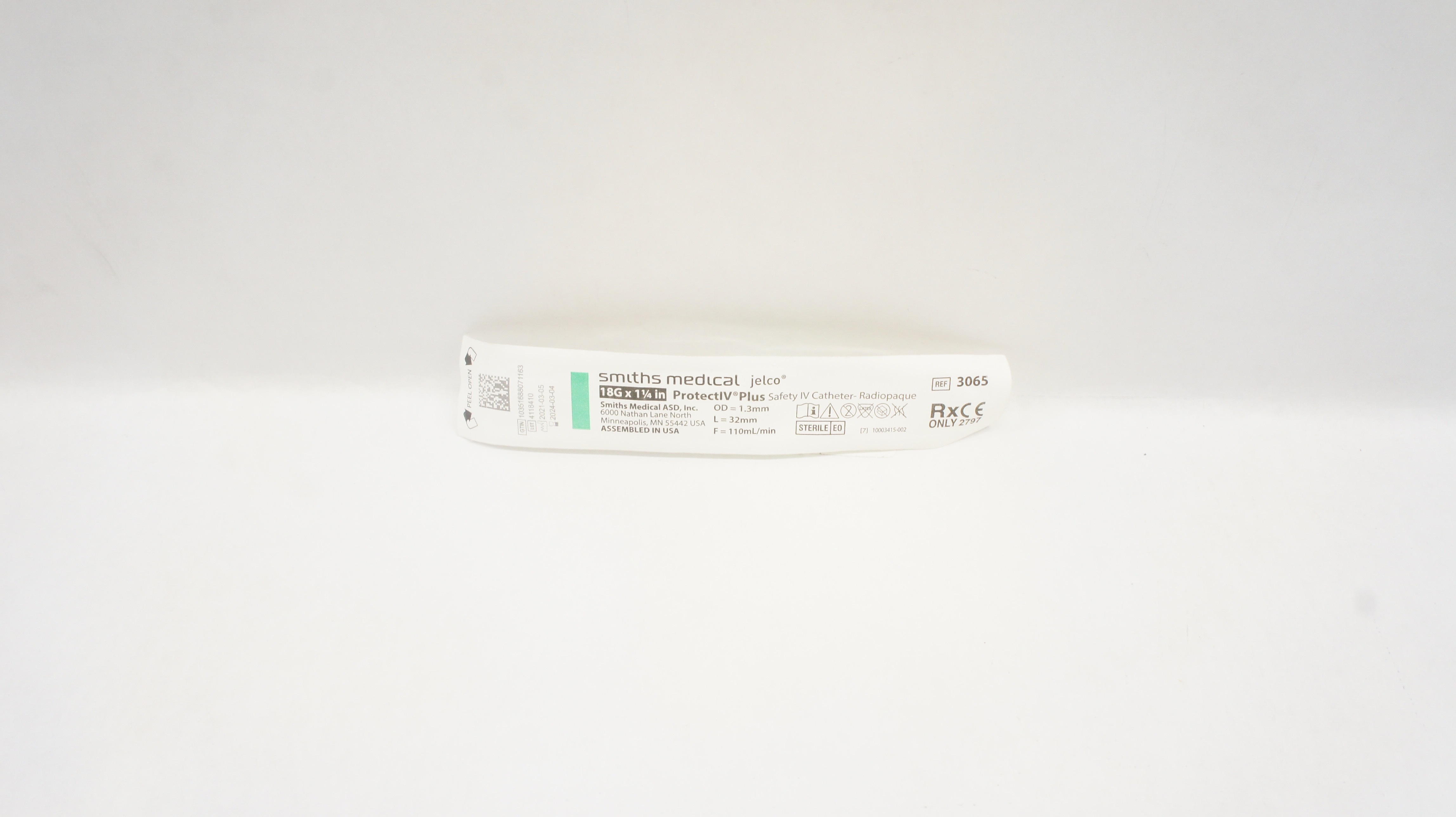 Smiths Medical 3065 ProtectIV Plus Safety IV Cath. 18G x 1-1/4inch