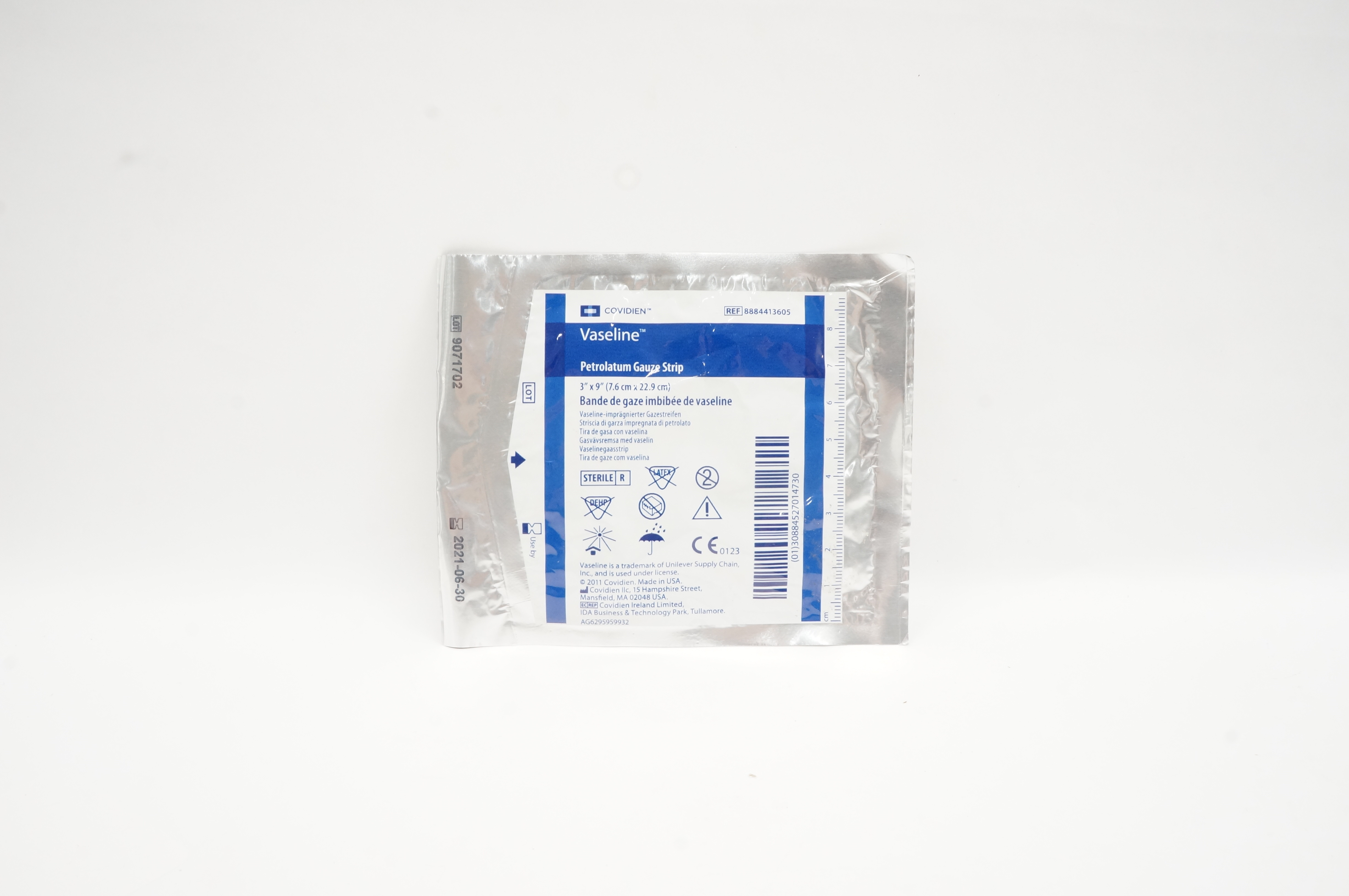 Covidien 8884413605 Vaseline Petrolatum Gauze Strip 3 x 9inch (x)