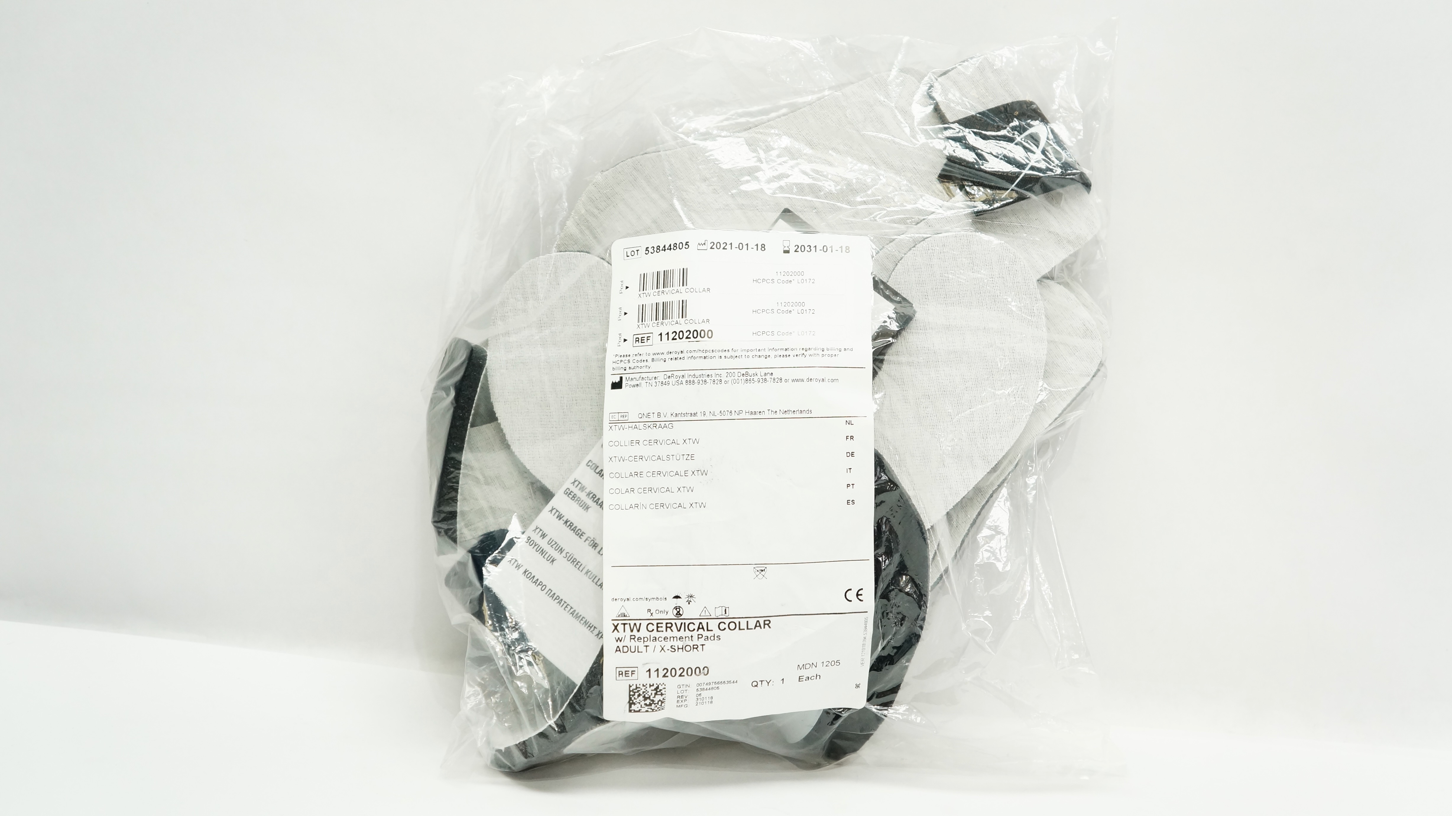 DeRoyal 11202000 XTW Cervical Collar W/Replacement Pads, Adult/X-Short