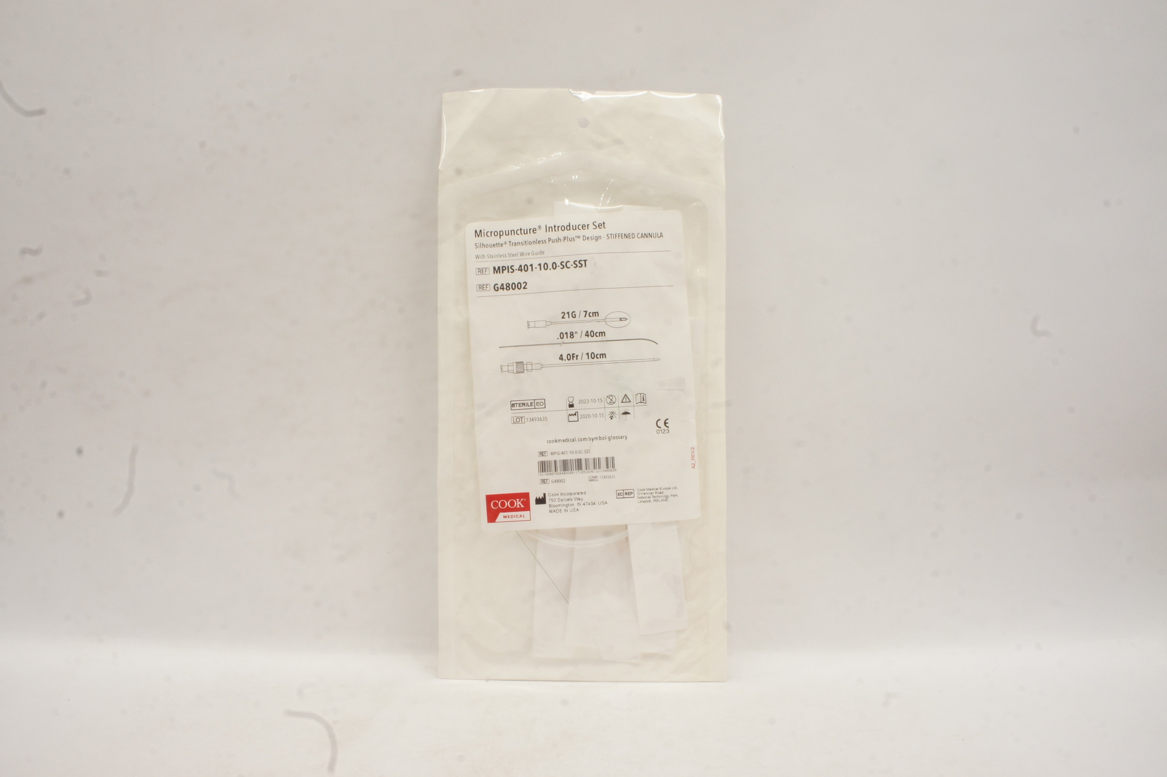 Cook G48002 Micropuncture Introducer Set Transitionless Stiffened 4.0Fr/10cm