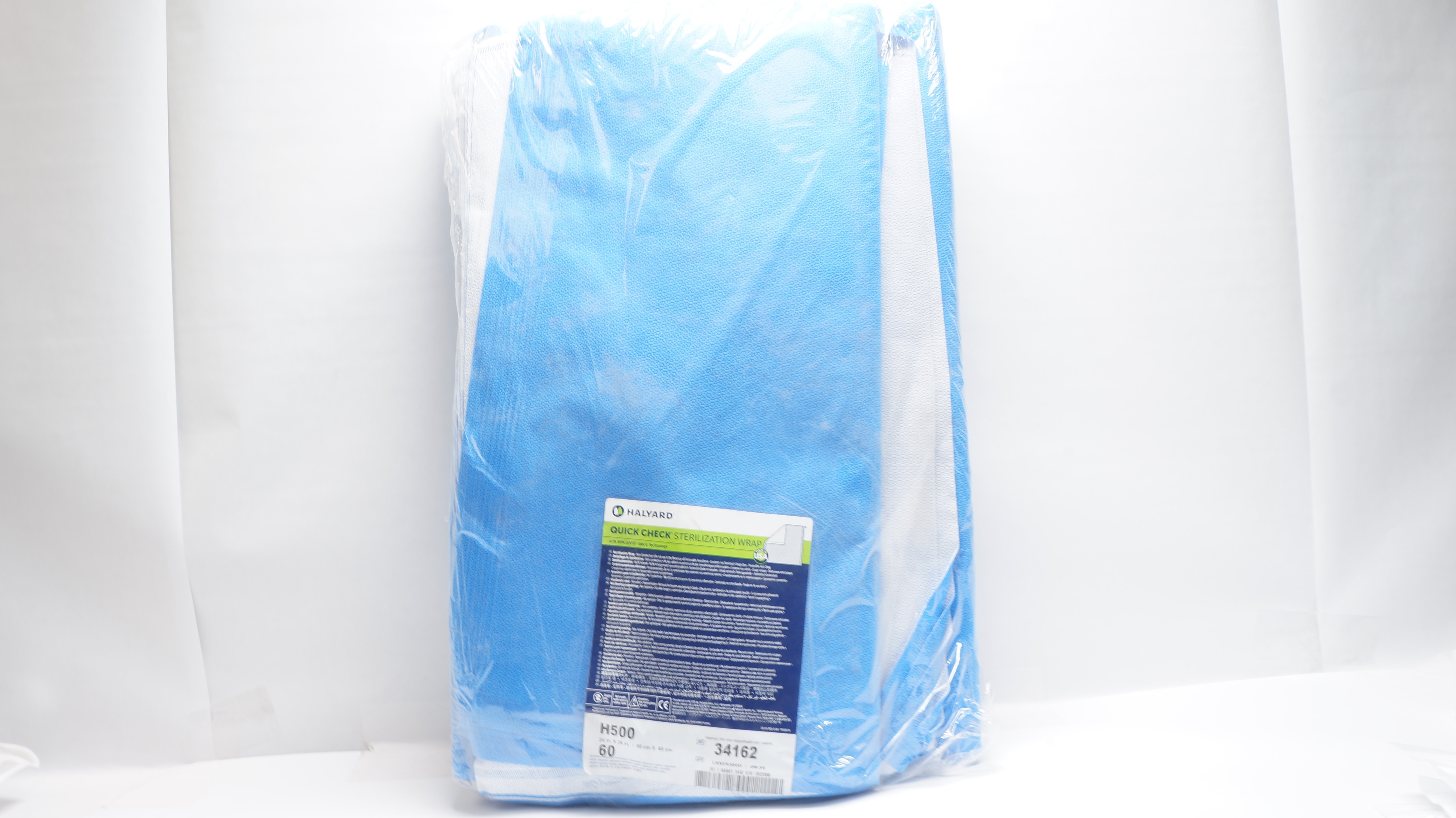 Halyard 34162 Quick Check Sterilization Wrap 24 x 24inch - Pack of 60