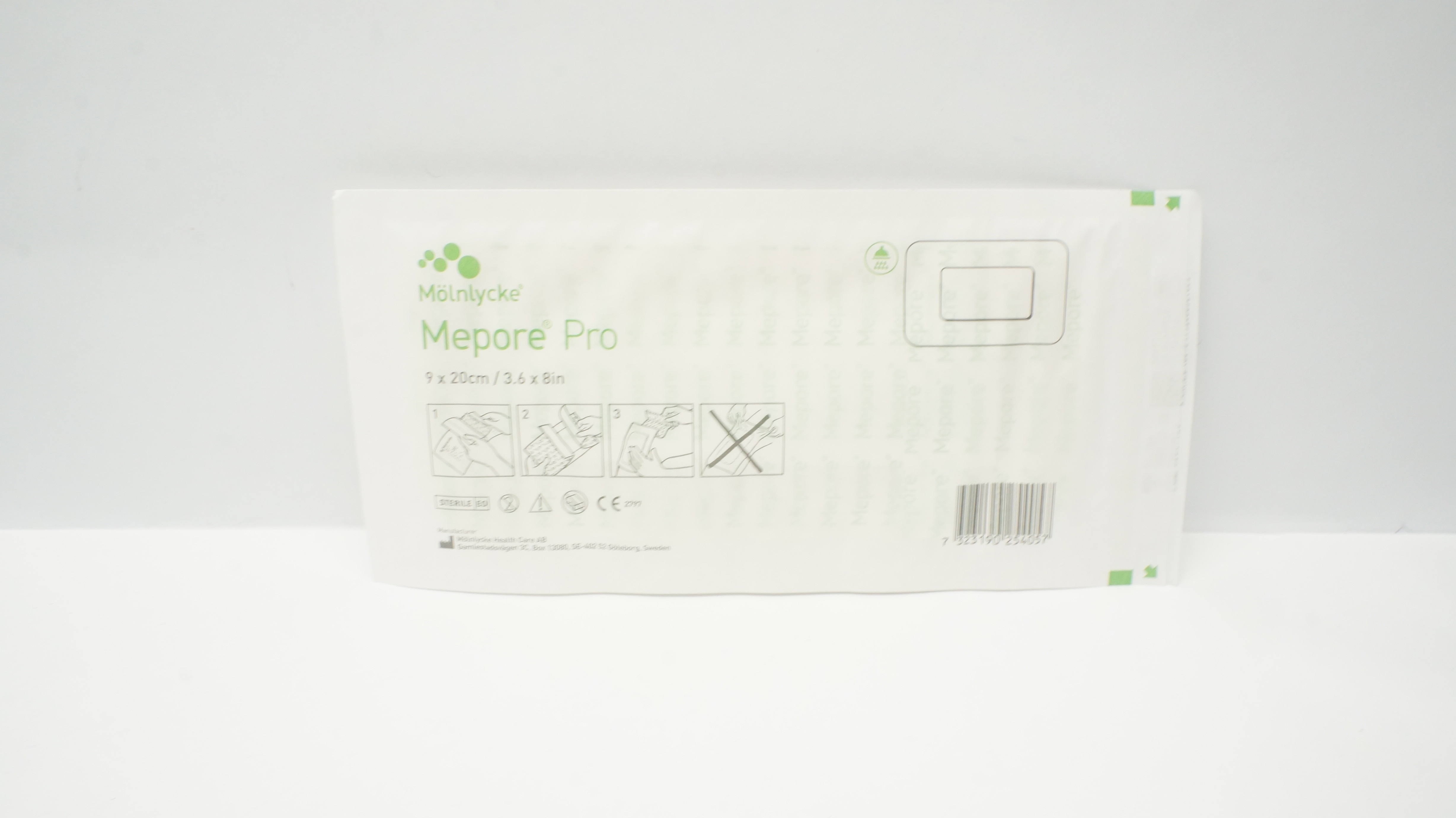 Mölnlycke 671190 Mepore Pro Absorbent Adhesive Dressing 3.6 x8inch