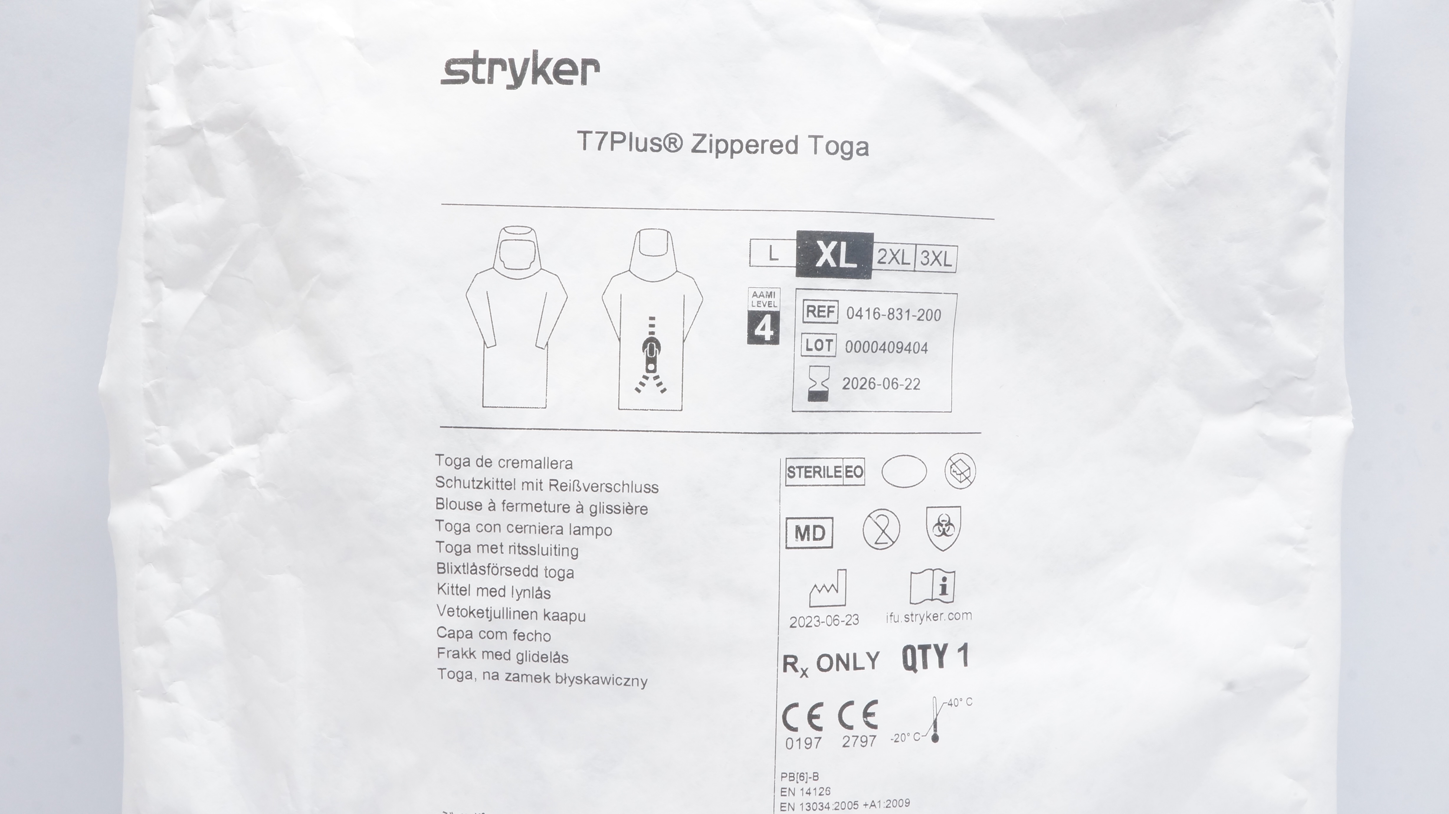 Stryker 0416-831-200 T7Plus Zippered Toga, Size XL AAMI Level 4