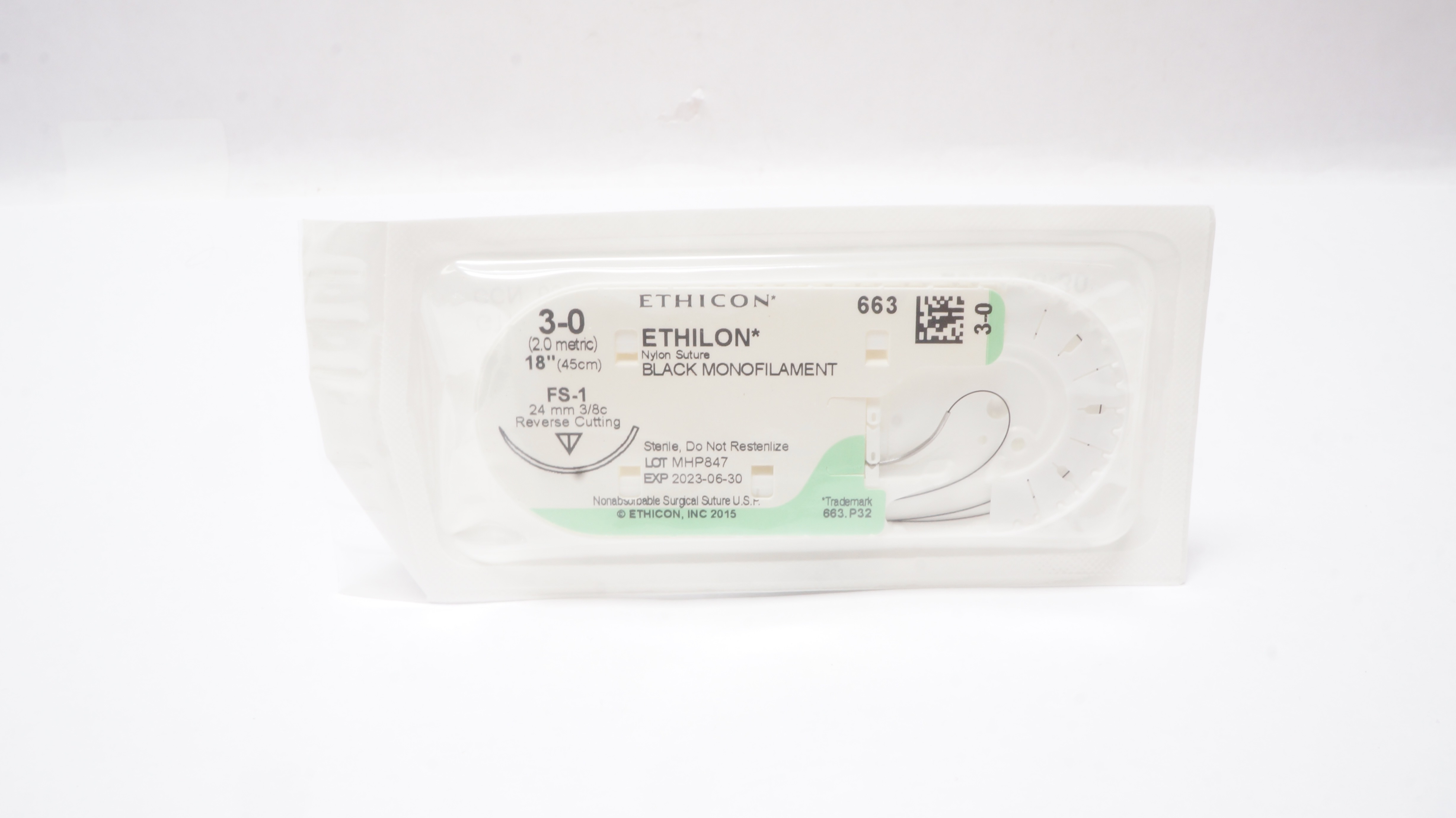 Ethicon 663 3-0 Ethilon Nylon Stre FS-1 24mm 3/8c Reverse Cutting 18inch (x)