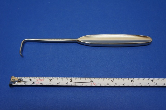 Aesculap Retractor Thyroid Lahey 8-1/2inch