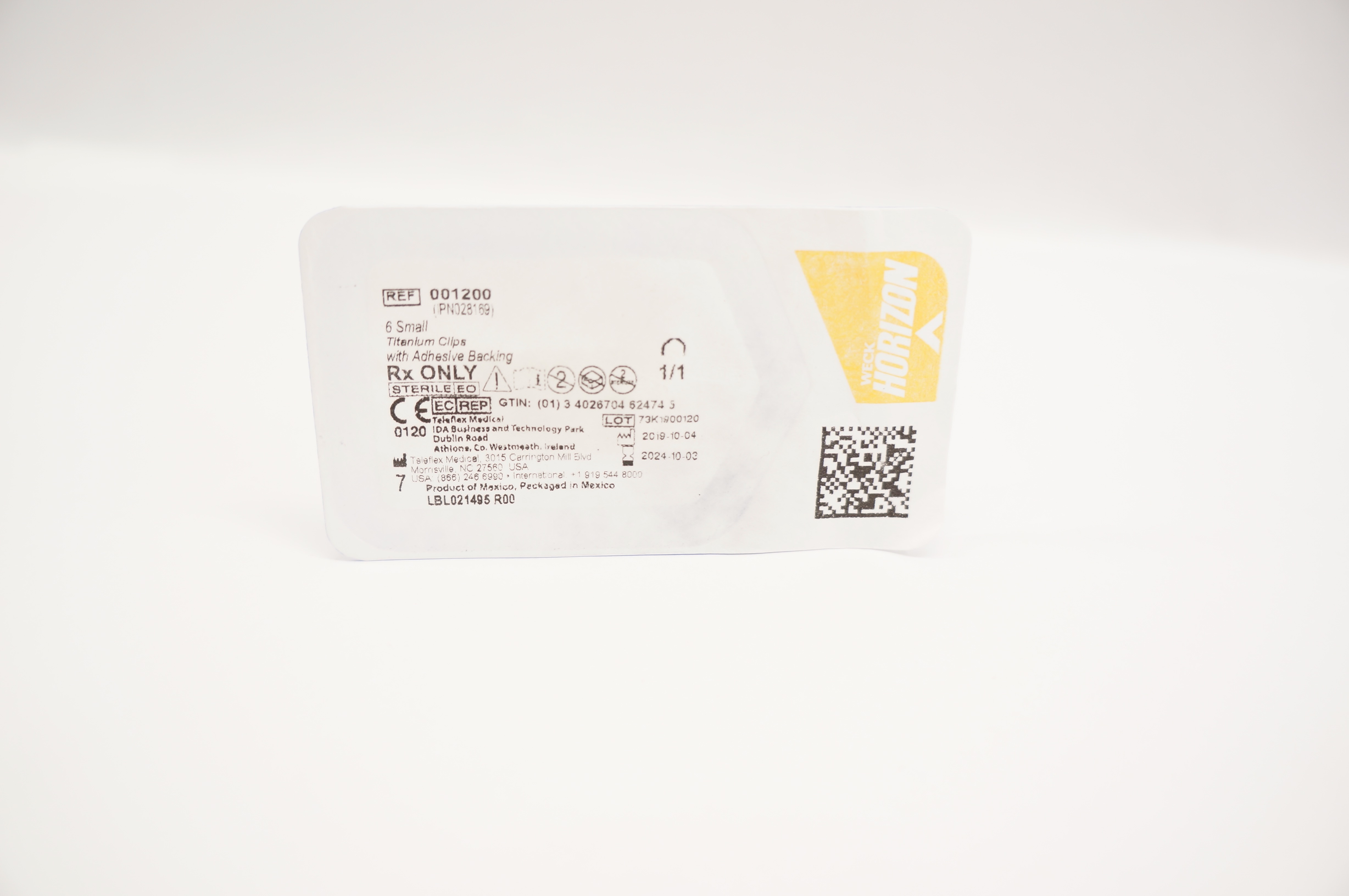 Teleflex 001200 Weck Horizon 6 Small Titanium Clips with Adhesive Backing