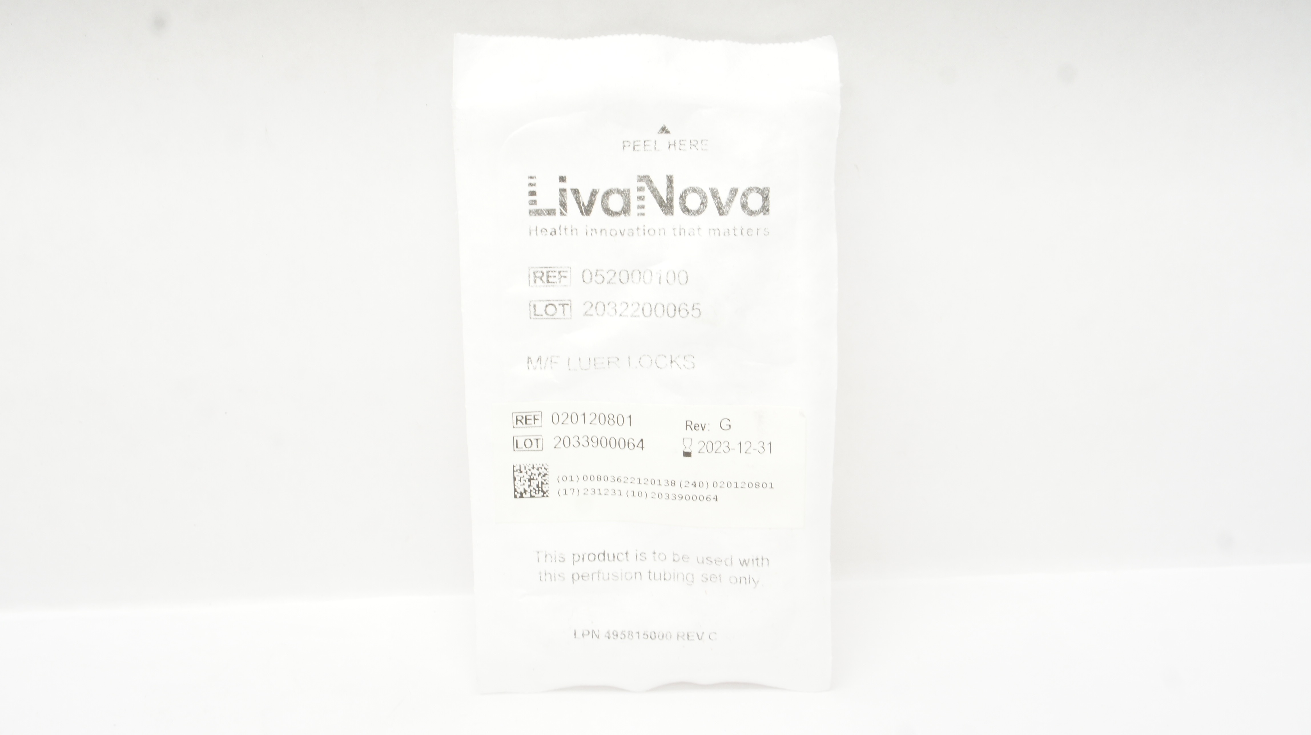 LivaNova 052000100 Male/Female Luer Locks (x)