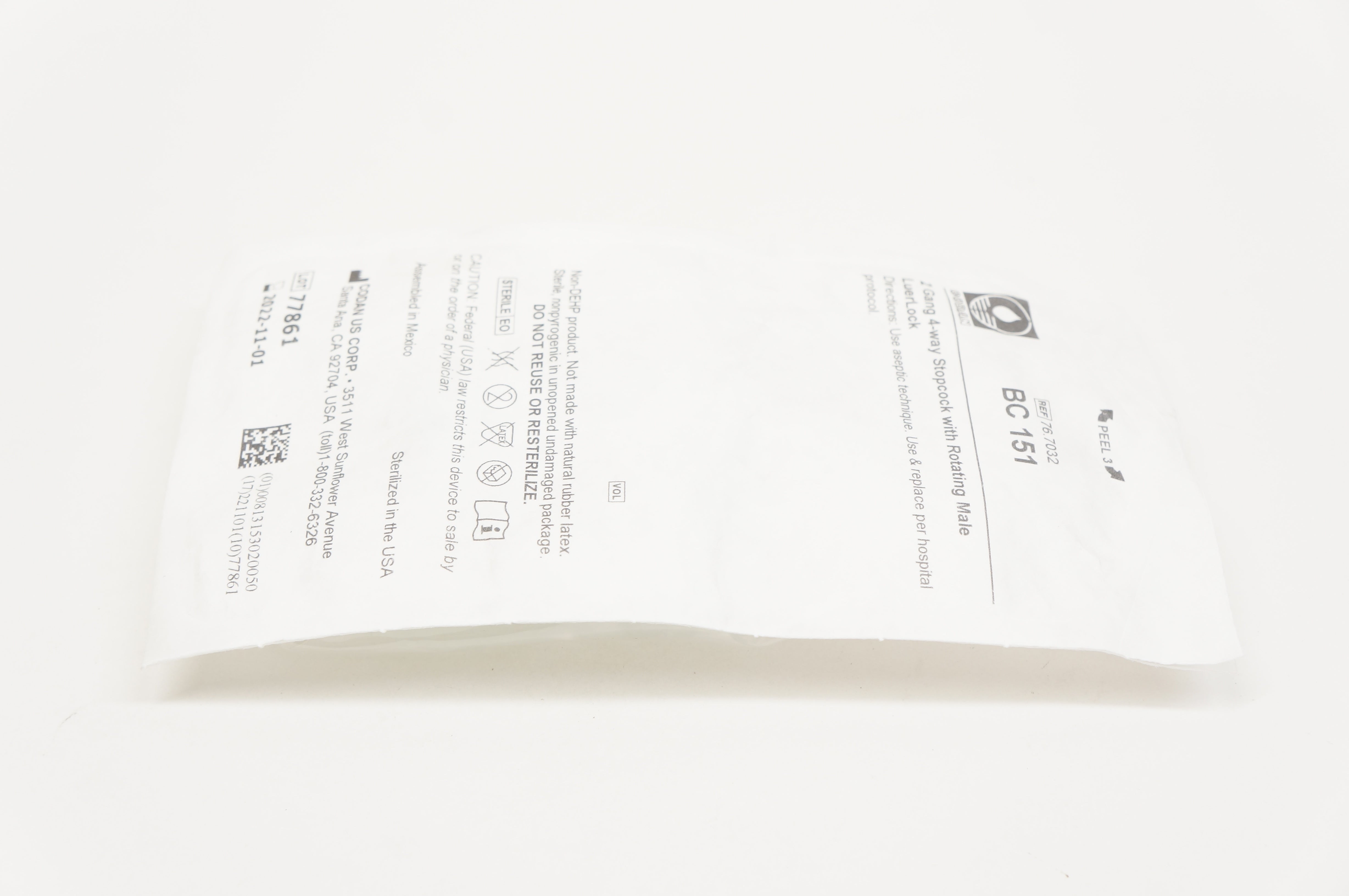 Codan 76.7032 2 Gang 4-Way Stopcock with Rotating Male LuerLock