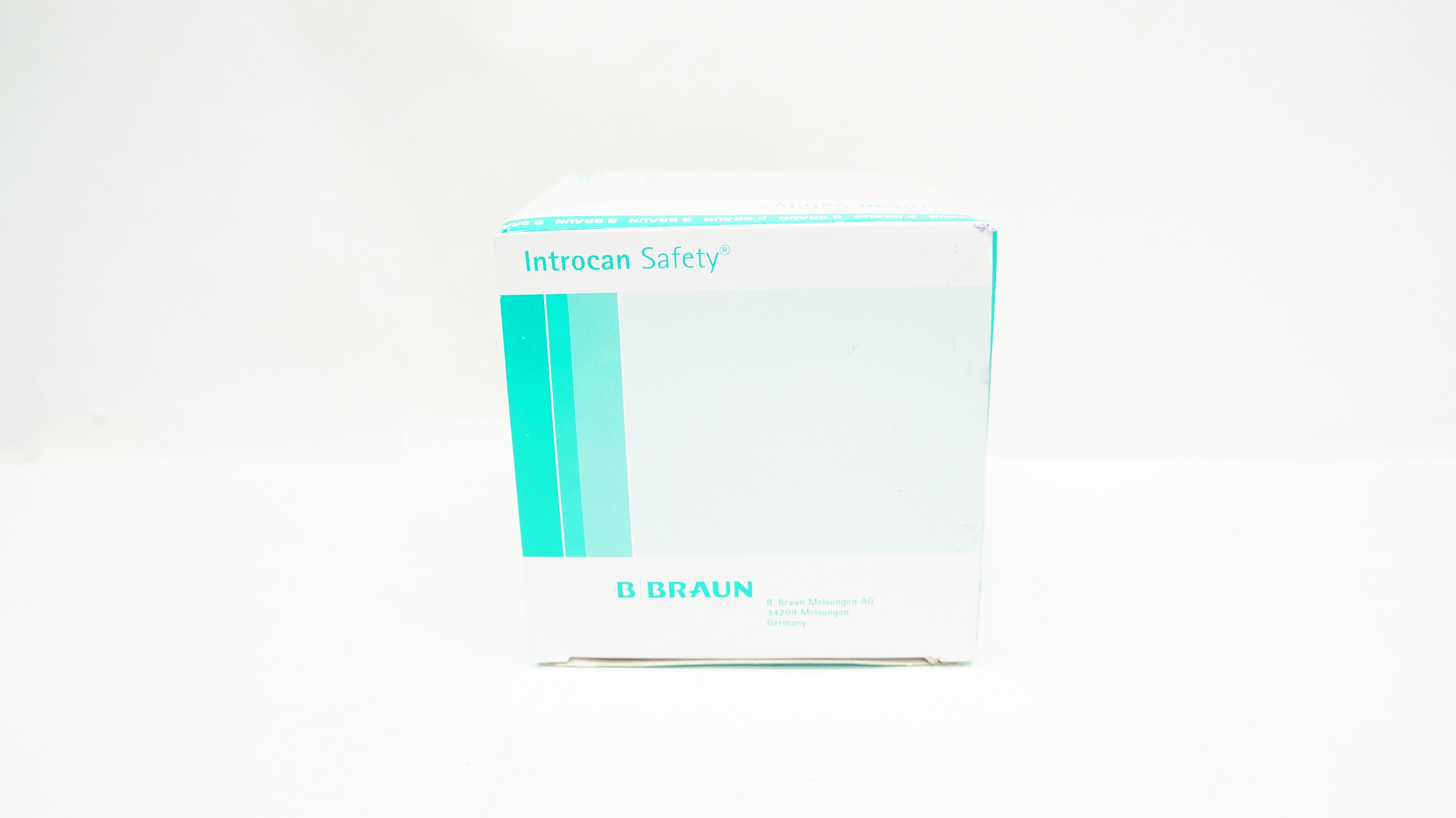 Braun 4252500-02 Introcan Safety IV Cath. 24G x 3/4 inch x 22 mL/min - Box of 50