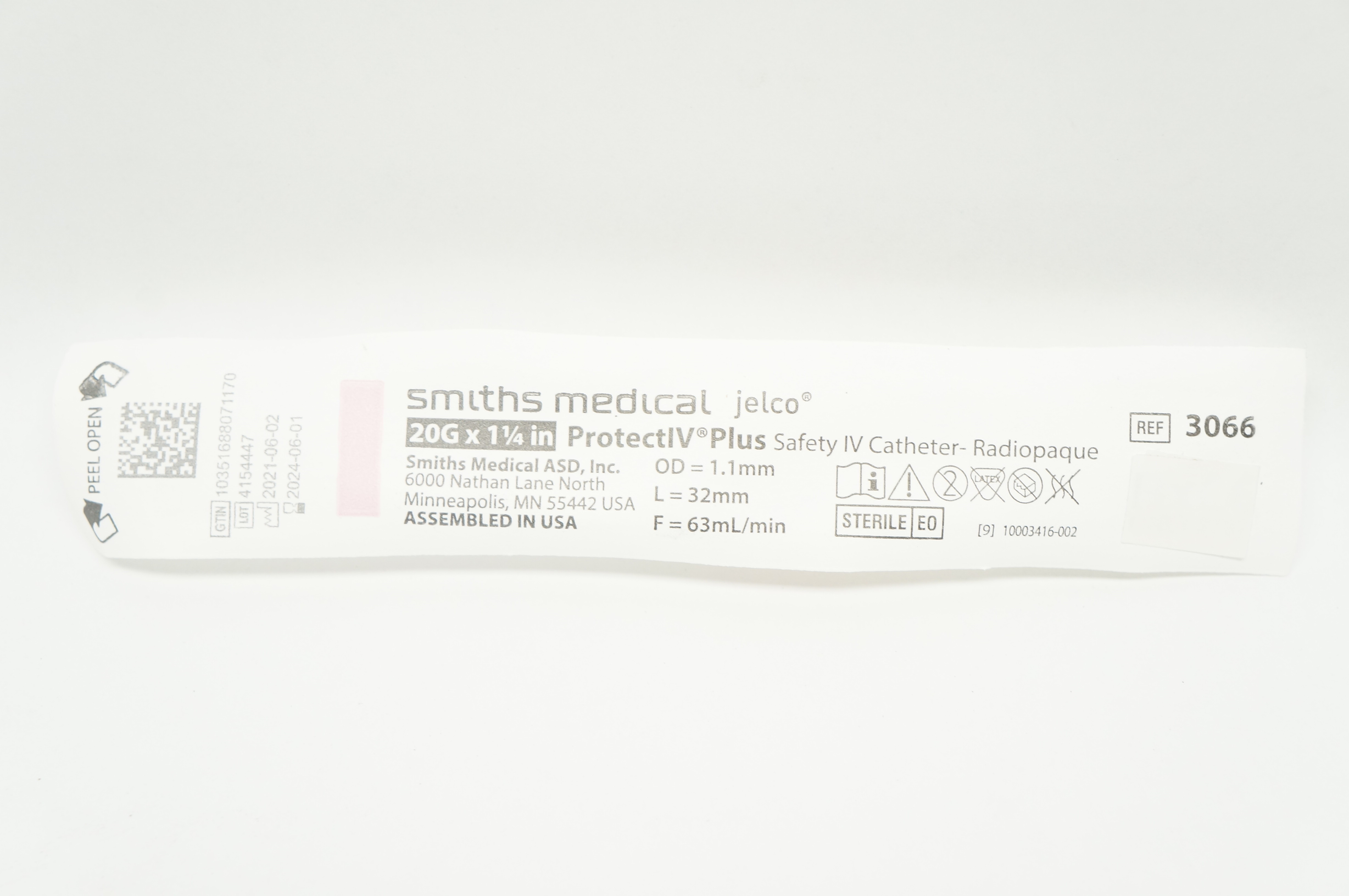 Smiths Medical 3066 Jelco ProtectIV Plus 20G x 1 1/4inch