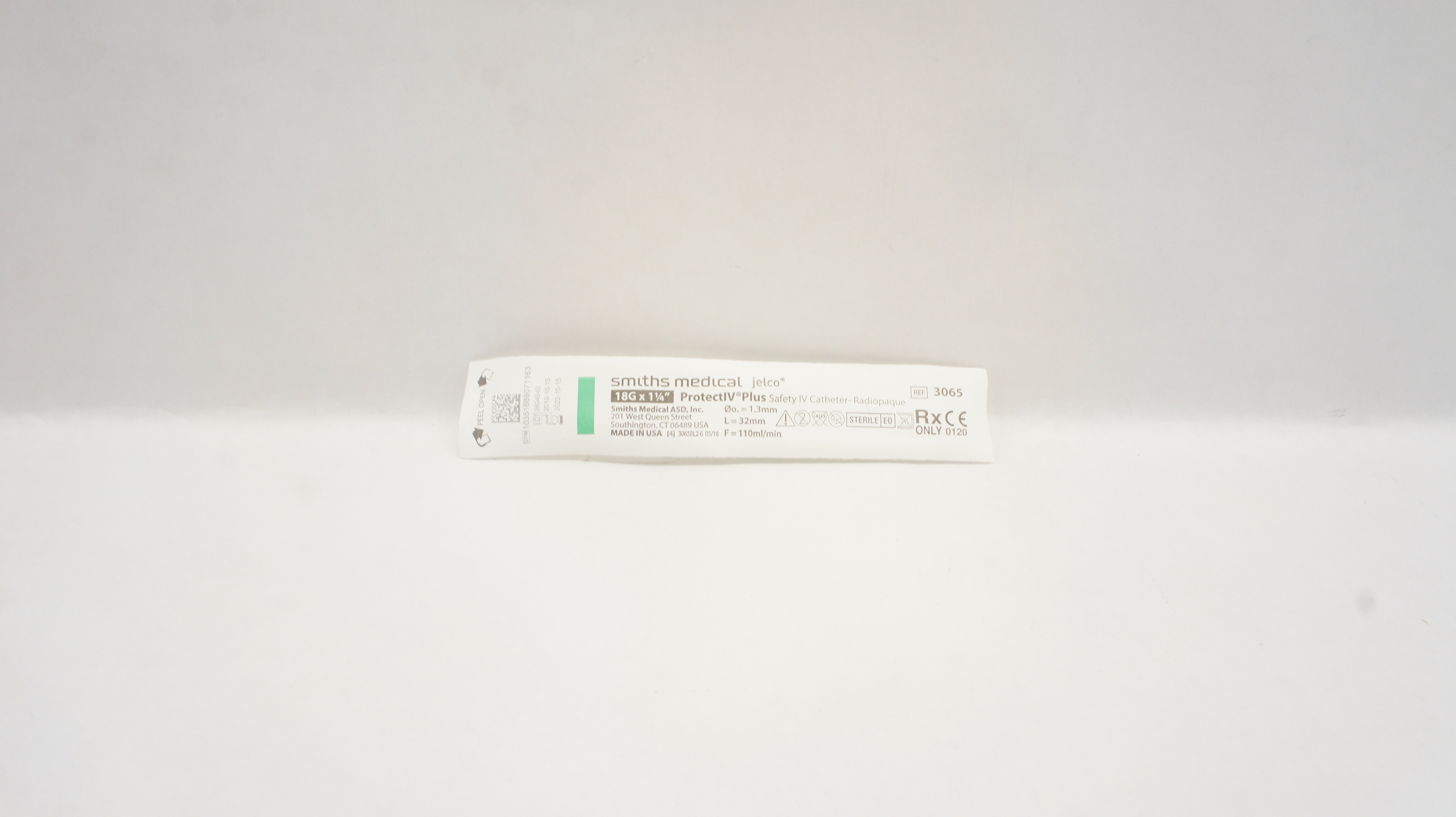 Smiths Medical 3065 ProtectIV Plus Safety IV Cath. 18G x 1-1/4inch (x)