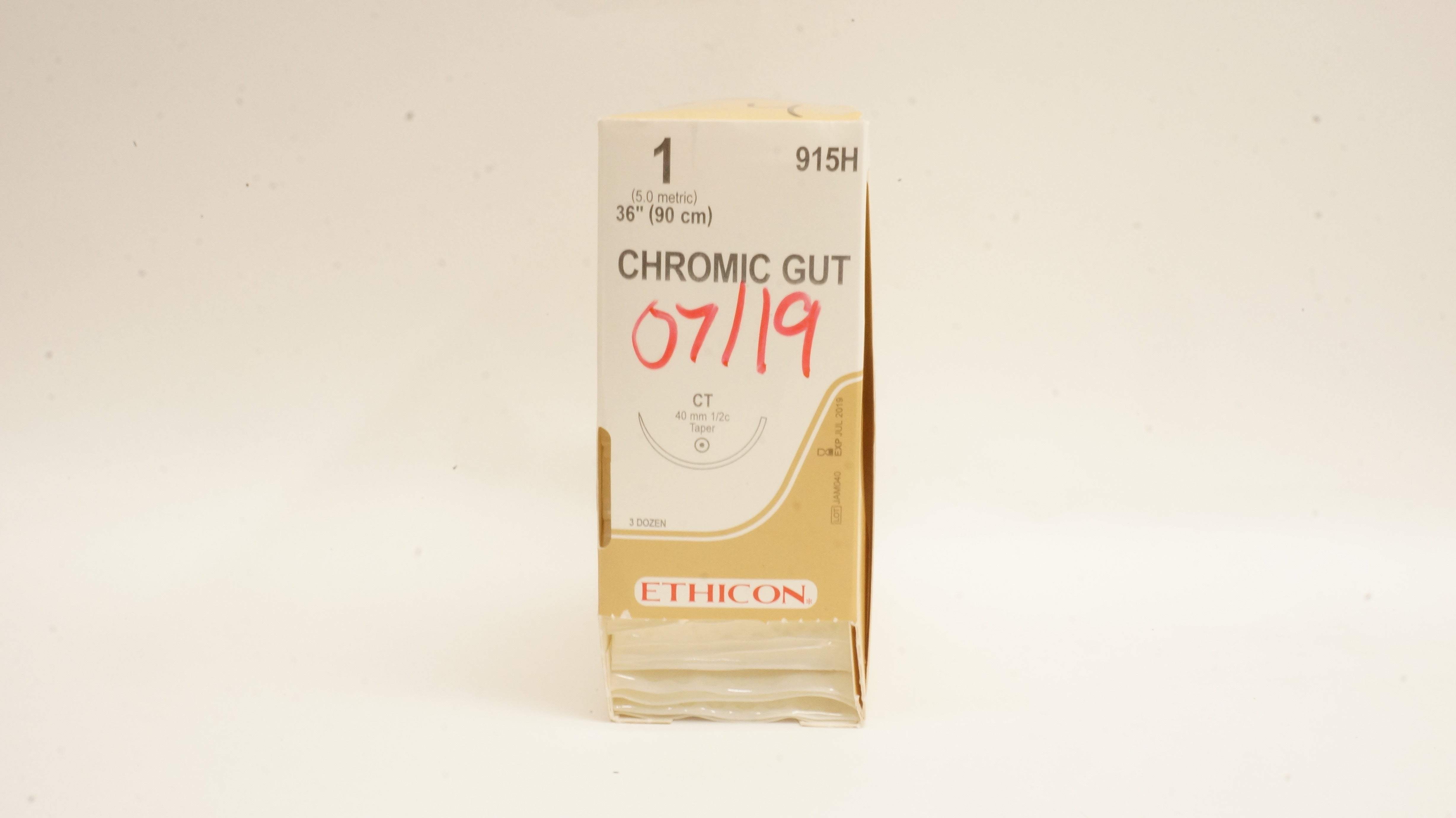 Ethicon 915H 1 Chromic Gut CT 40mm 1/2c Taper 36 inch (x) - Box of 32