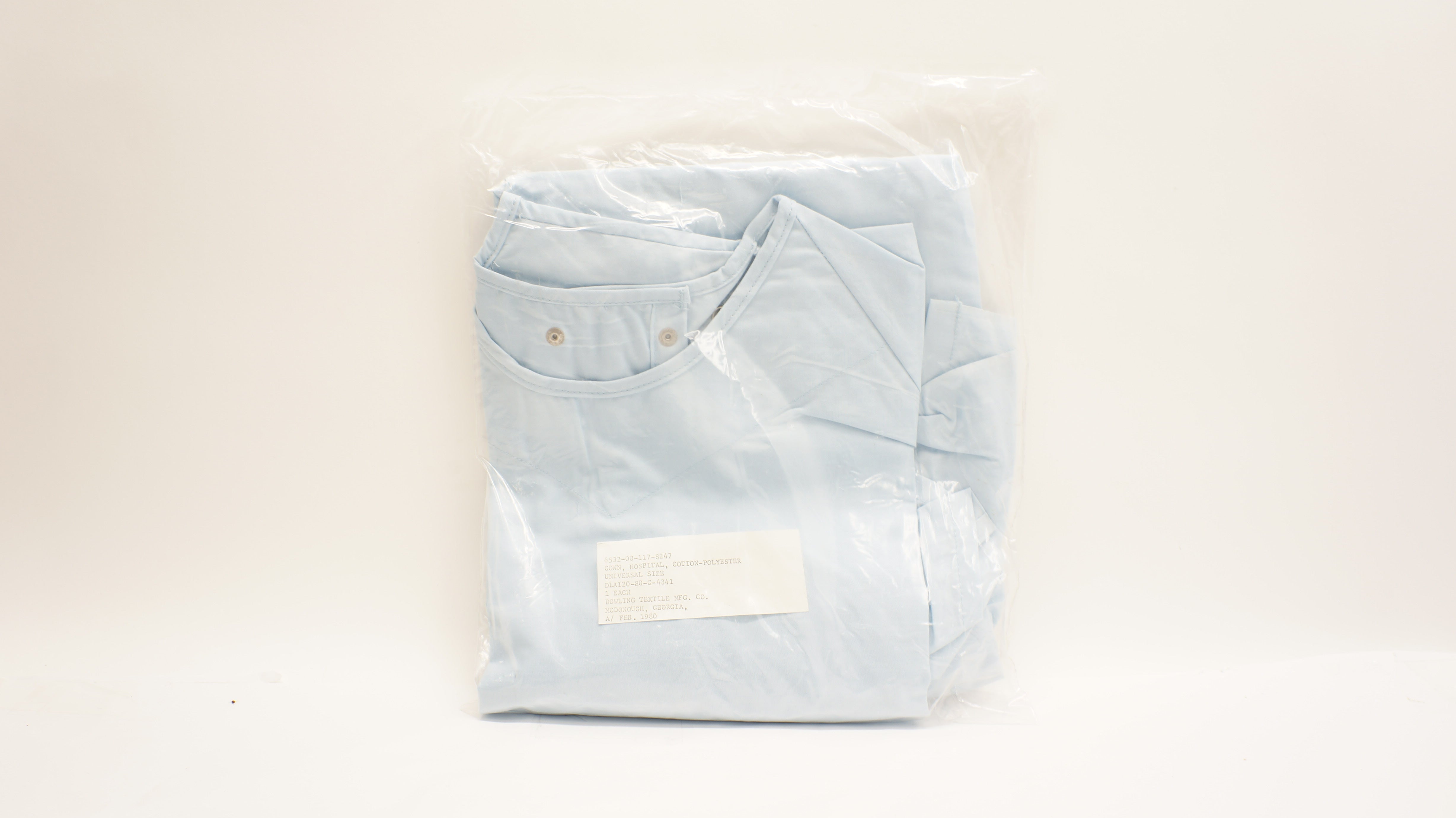 Dowling Textile 6532-00-117-8247 Gown Hospital,  Universal Size (x)