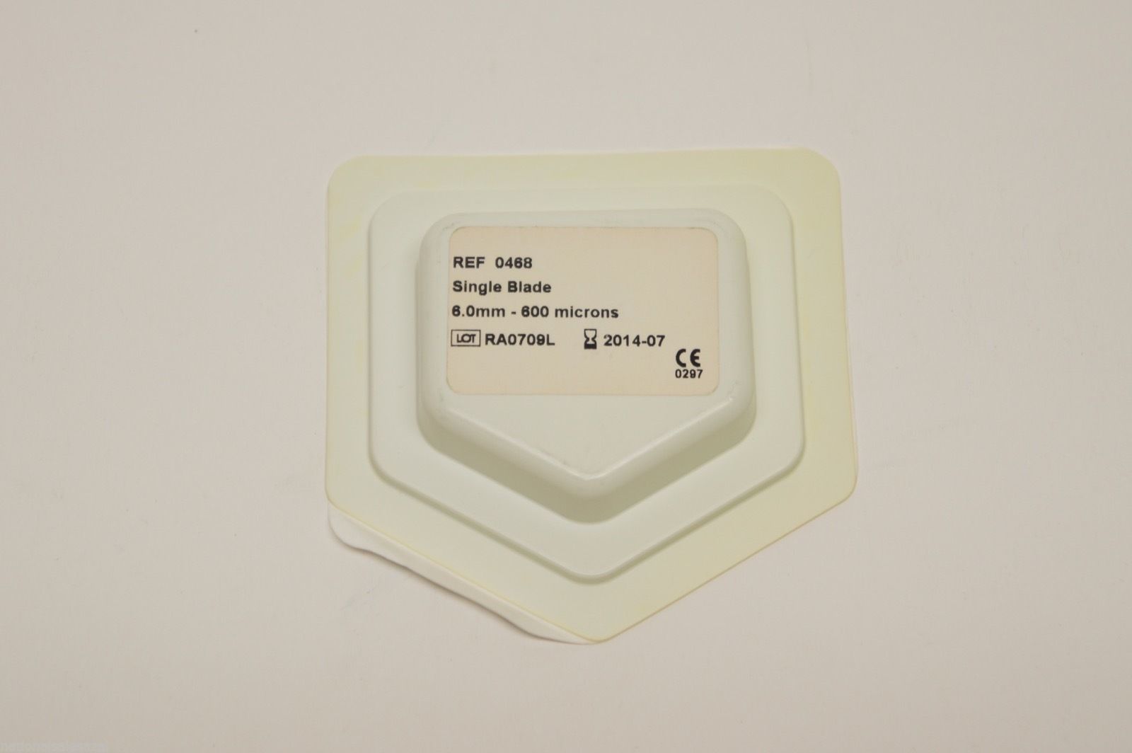 0468 ~ Oasis Astigmatome Single Blade 6.0mm - 600 microns (x)