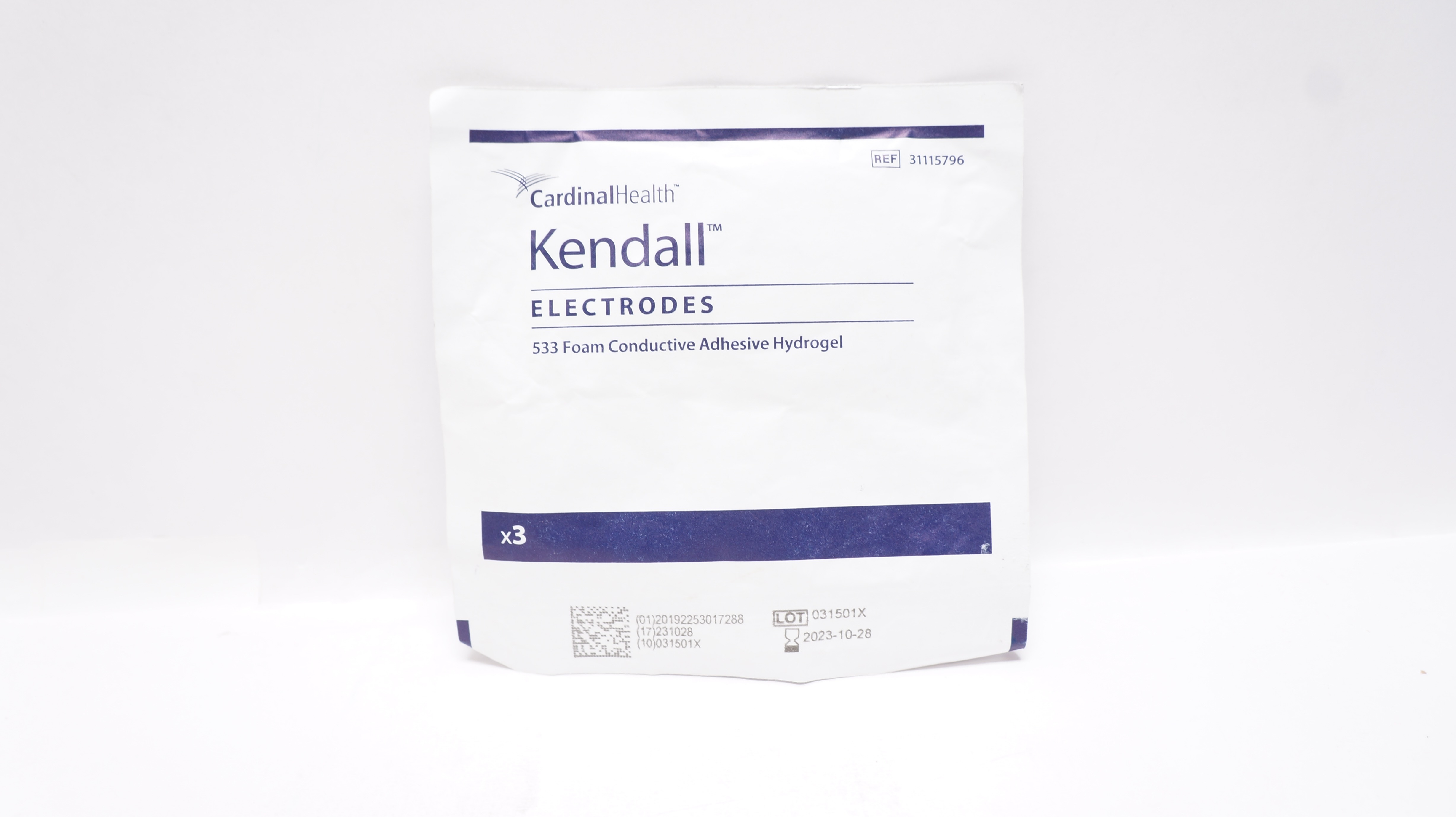 Cardinal Health 31115796 533 Foam Electrodes Adhesive Hydrogel - Pack of 3