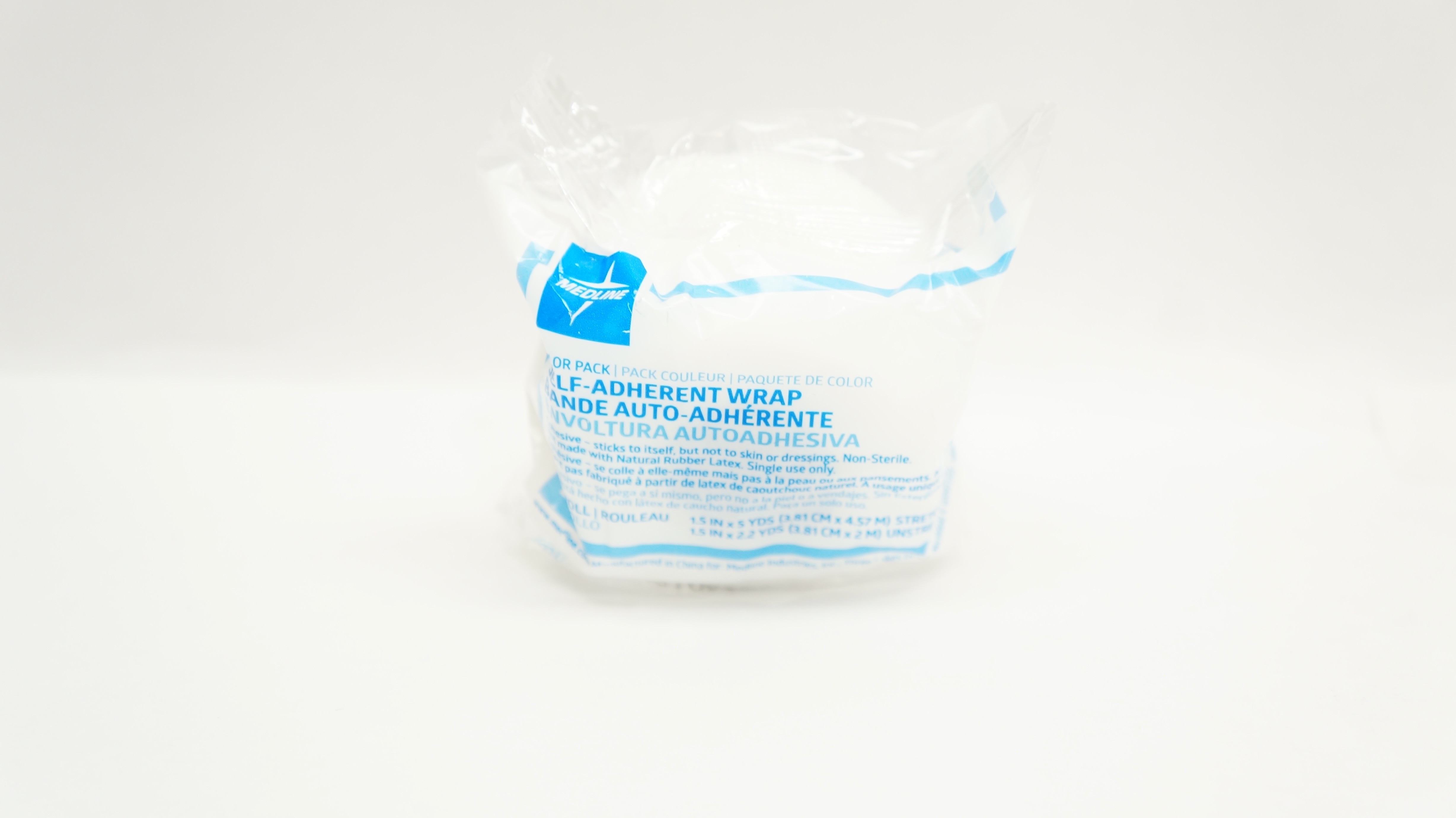 Medline PRM088015CP Self-Adherent Wrap Roll 5yds x 1.5inch, 2.2yds x 1.5inch