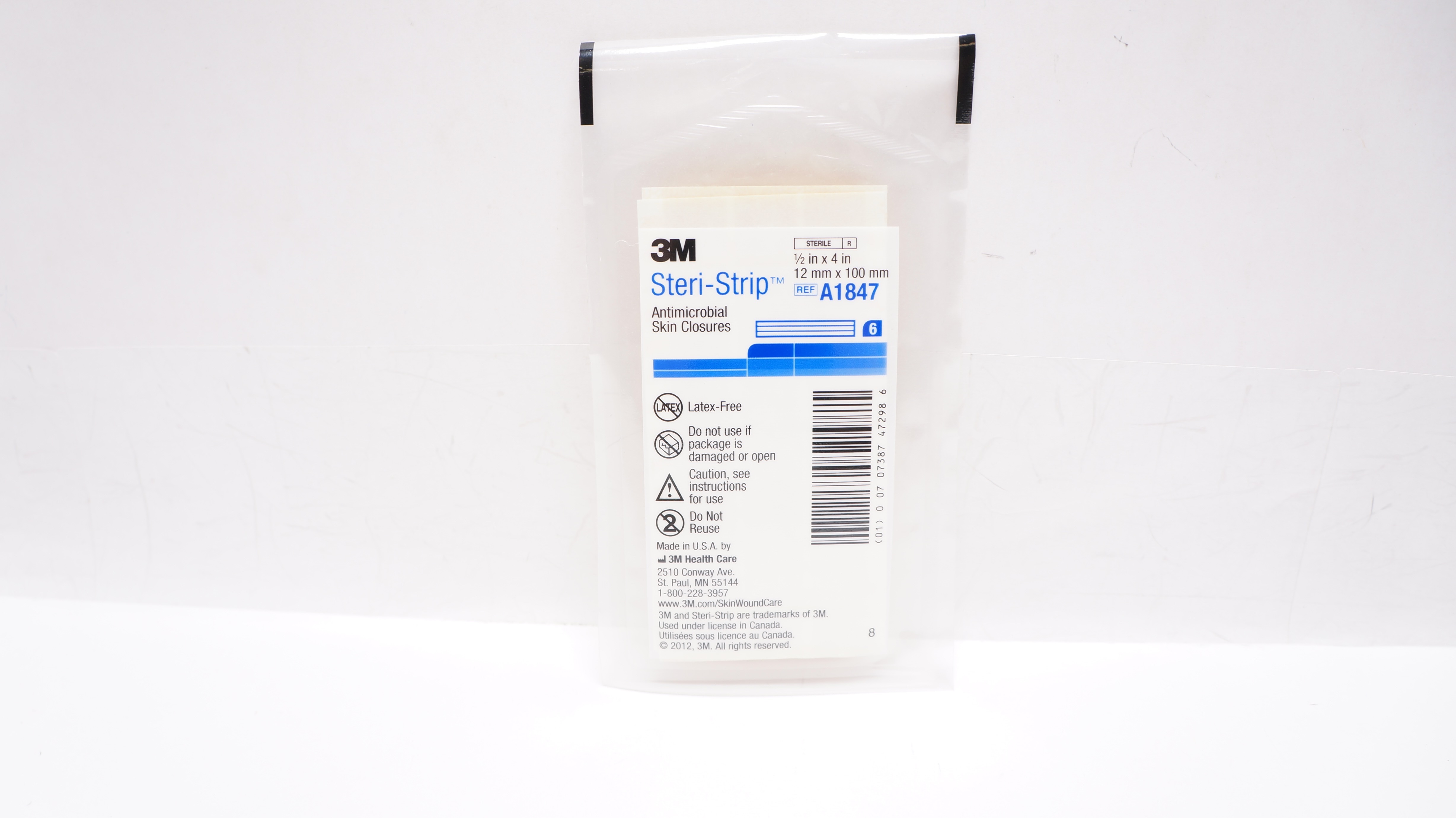 3M A1847 Steri-Strip Antimicrobial Skin Closures 1/2inch x 4inch (x) - Pack of 6
