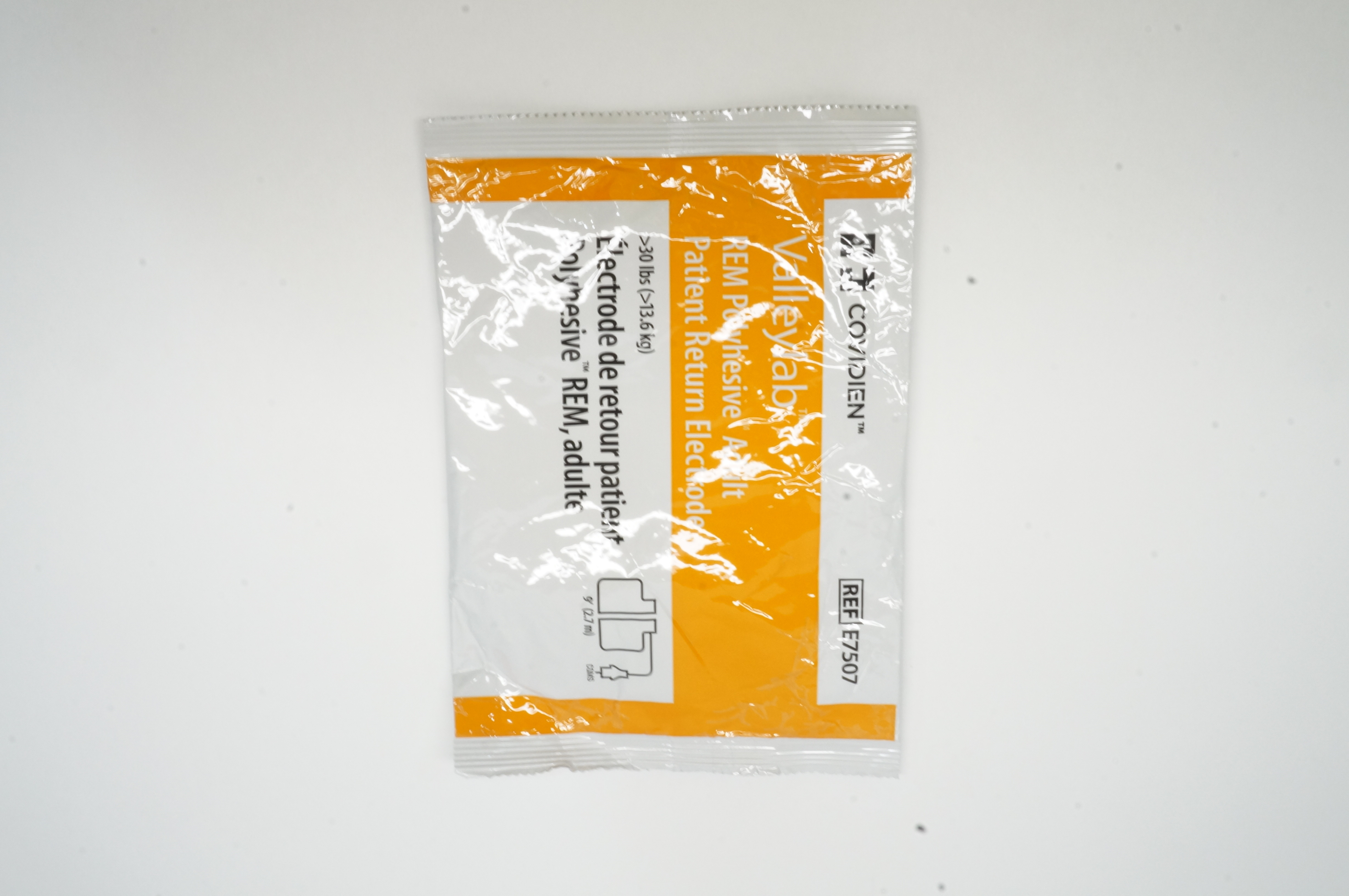 Covidien E7507 ValleyLab REM Polyhesive Adult Patient Return Electrode >30lbs