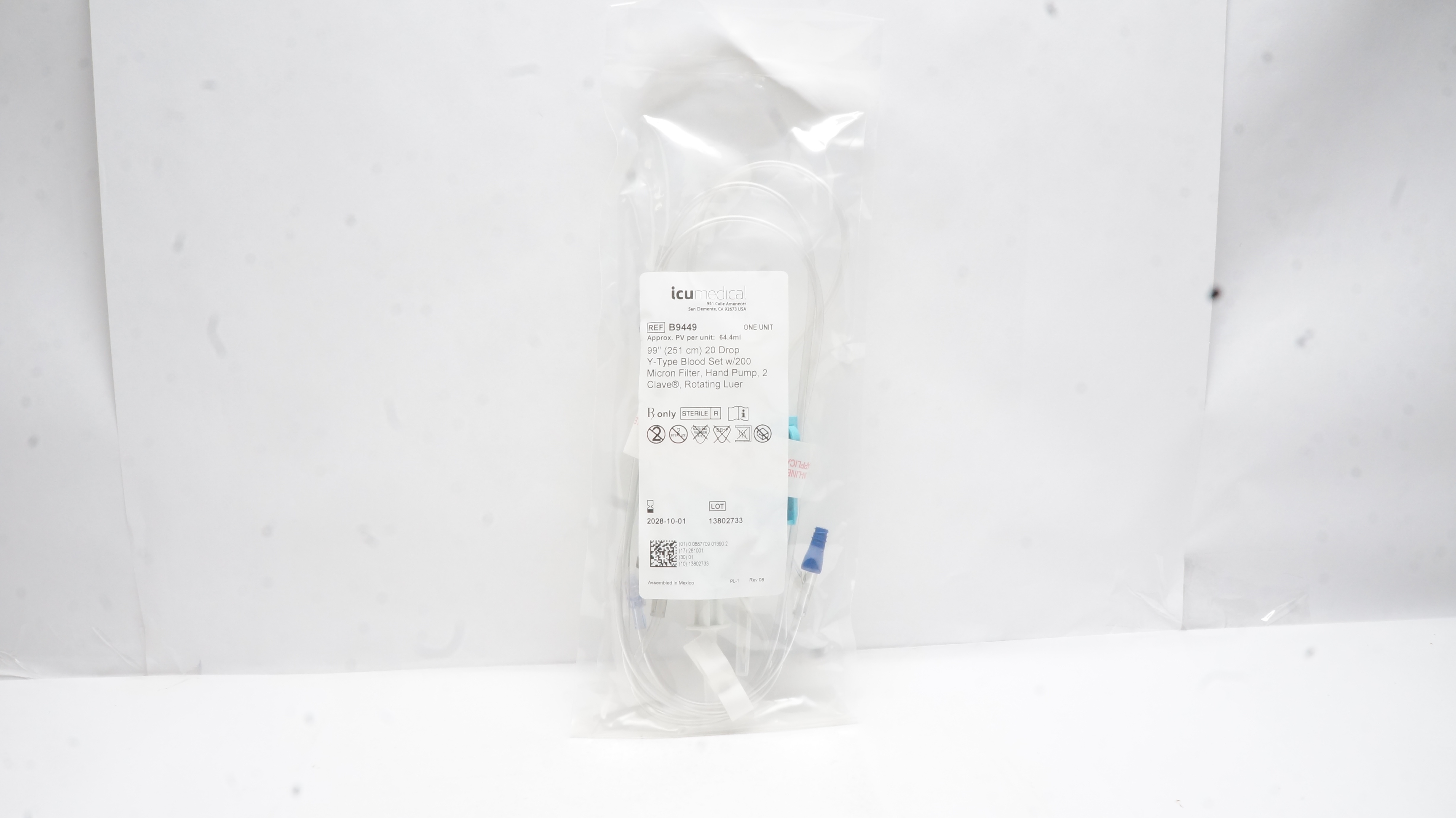 ICU Medical B9449 99inch 20Drop Y-Type Blood Set w/200 Micron Filter, Hand Pump