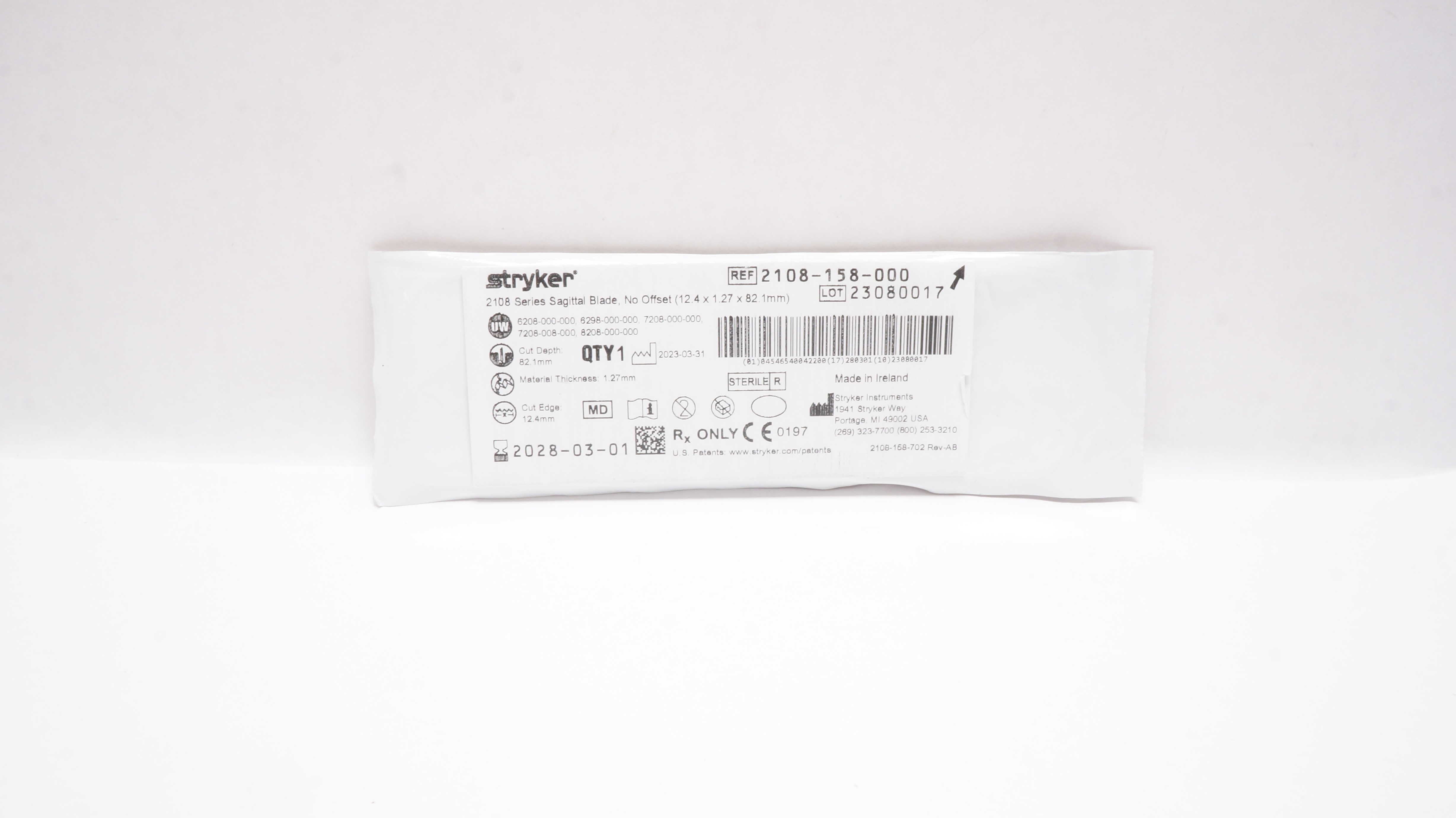 Stryker 2108-158-000 2108 Series Sagittal Blade, No Offset 12.4 x 1.27 x 82.1mm