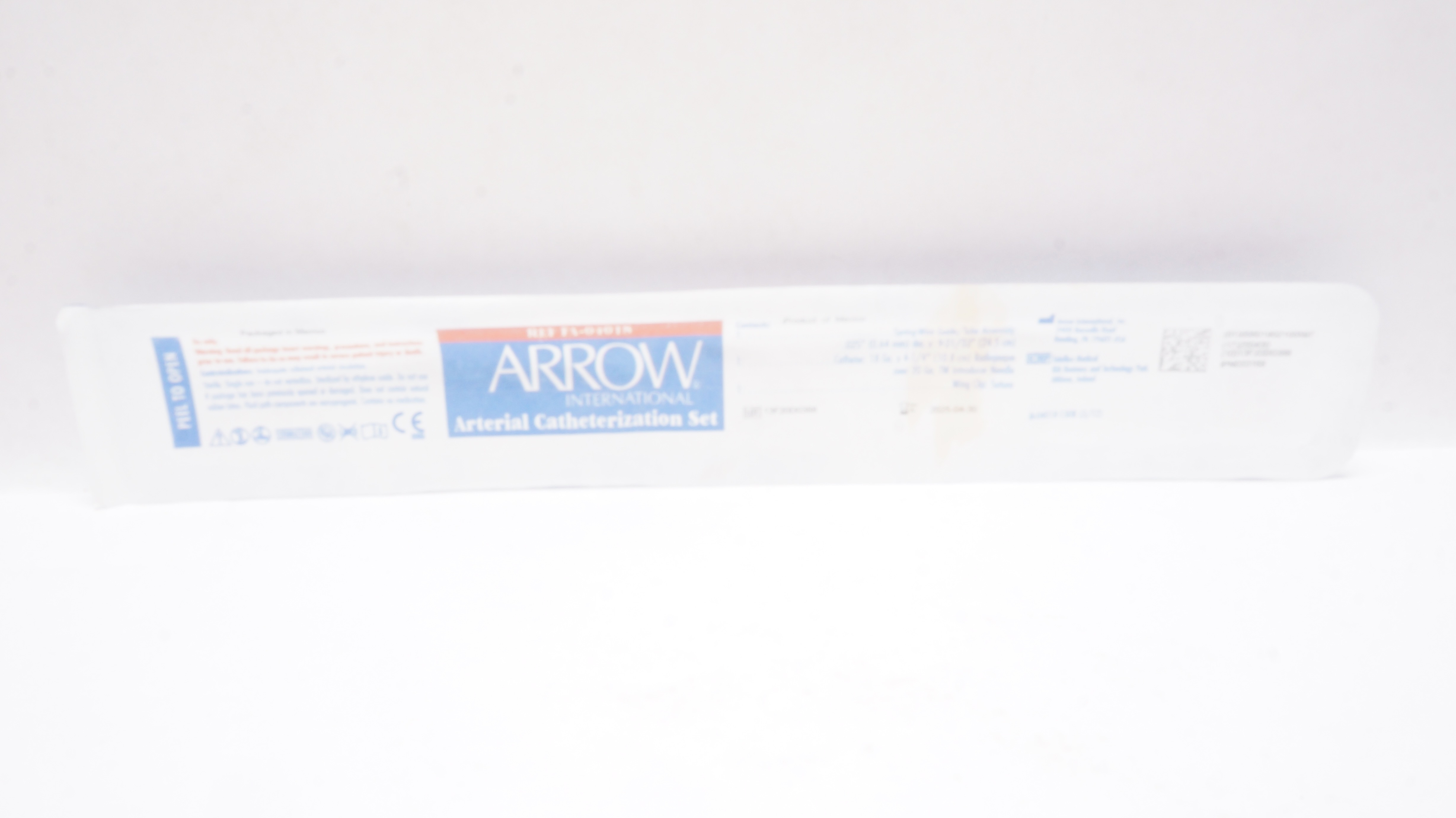 Arrow FA-04018 Arterial Catheterization Set 18Ga. x 4-1/4inch