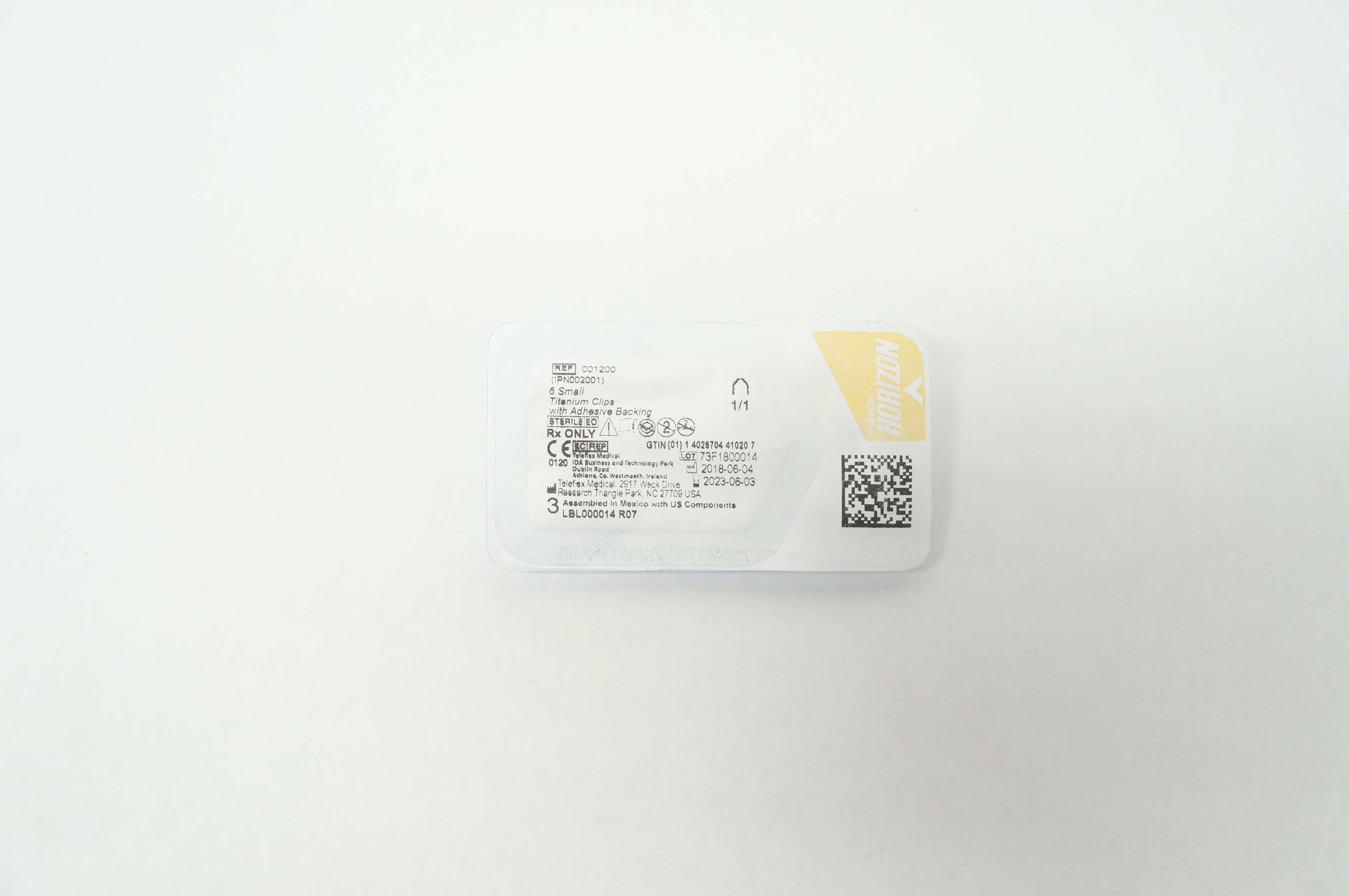 Teleflex 001200 Weck Horizon 6 Small Titanium Clips with Adhesive Backing