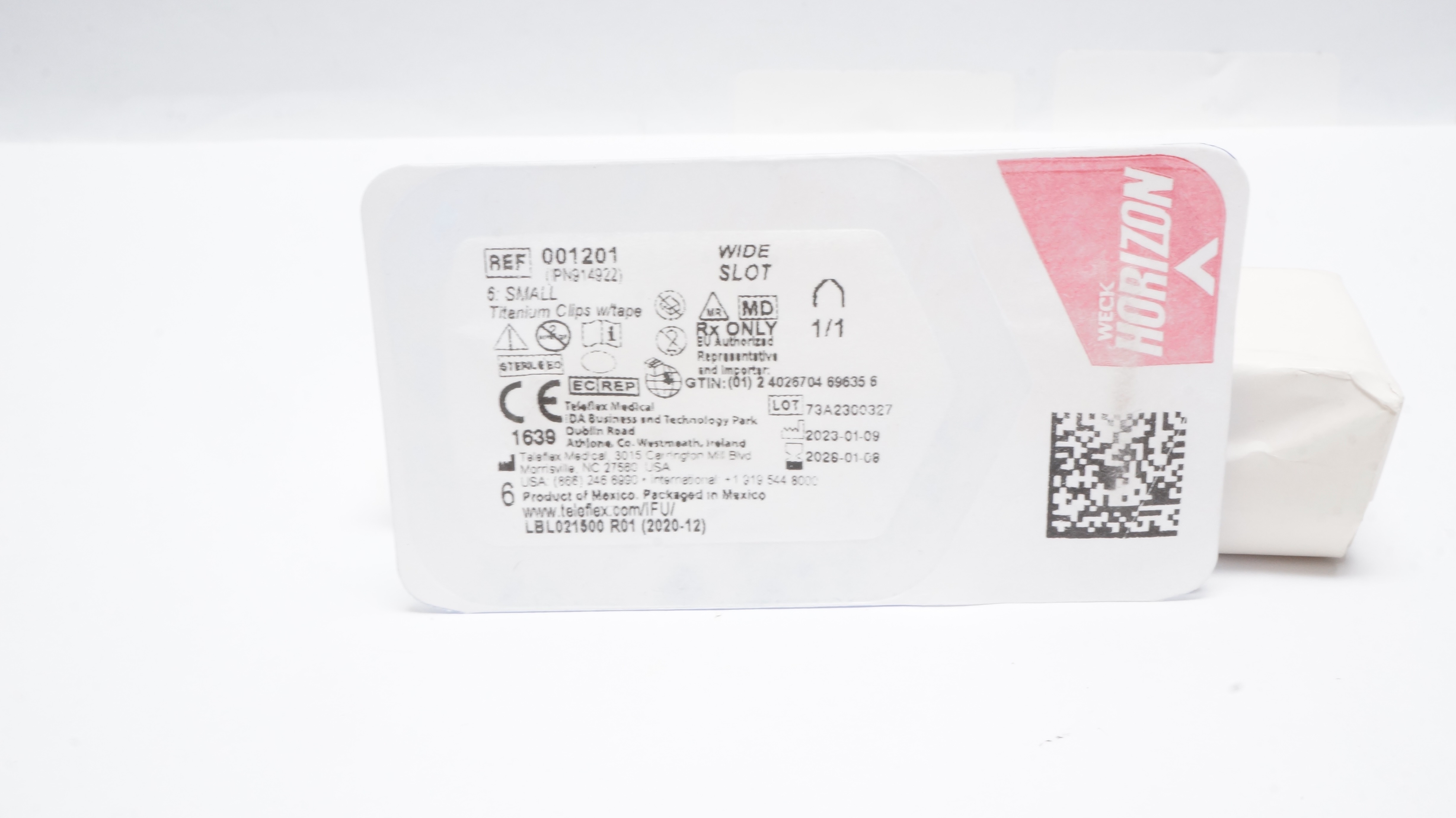 Teleflex 001201 Weck Horizon 6 Small Titanium Clips with Adhesive Backing