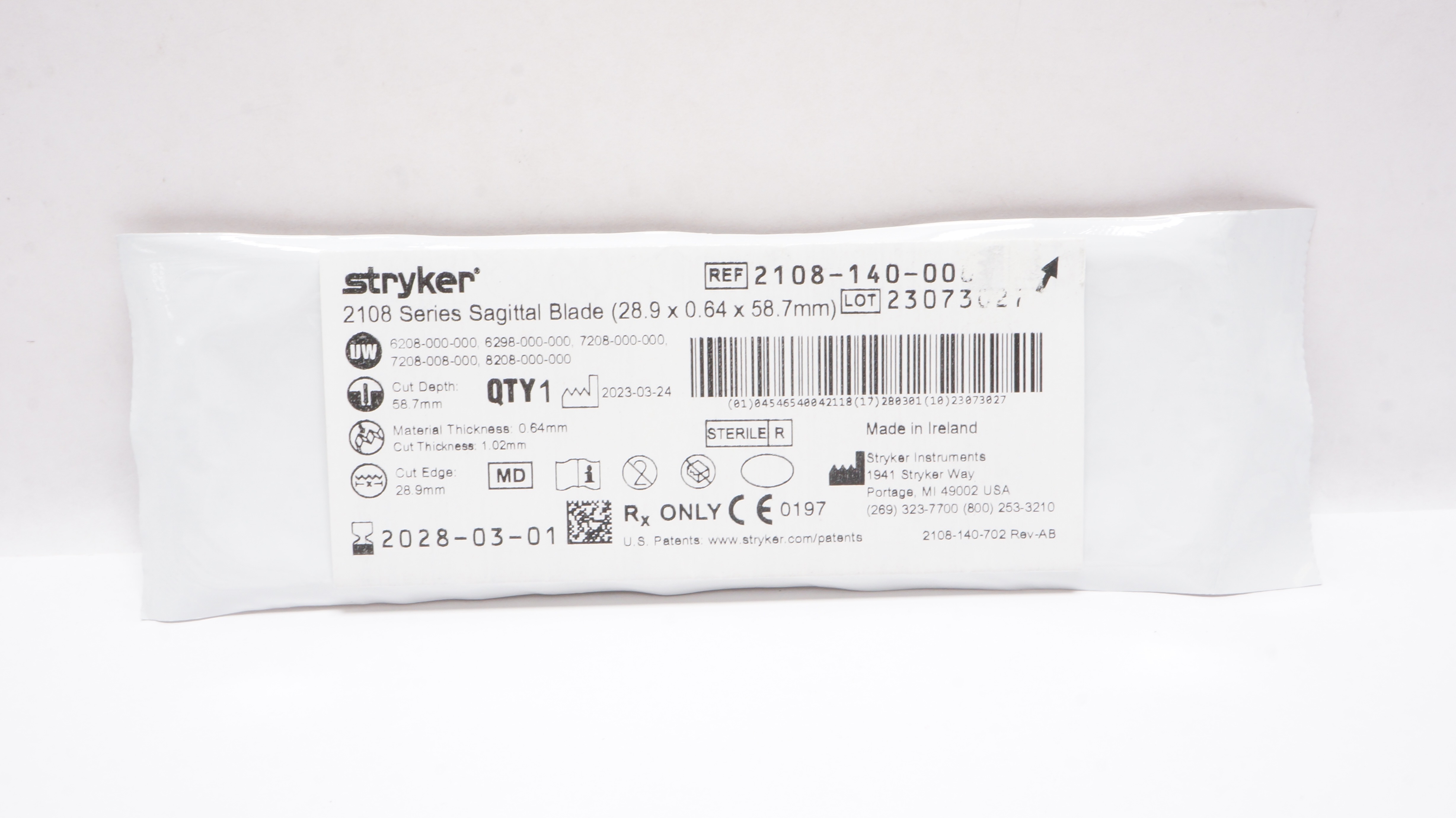Stryker 2108-140-000 2108 Series Sagittal Blade 28.9 x 0.64 x 58.7mm