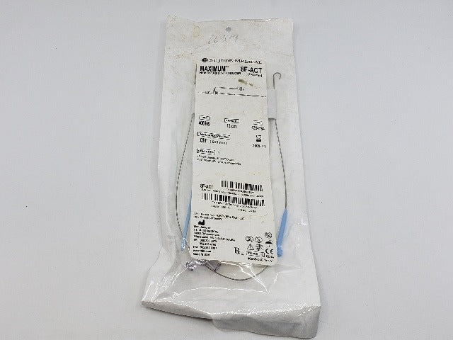 St. Jude Medical 406669 MAXIMUM Hemostasis Introducer 8F-ACT (x)