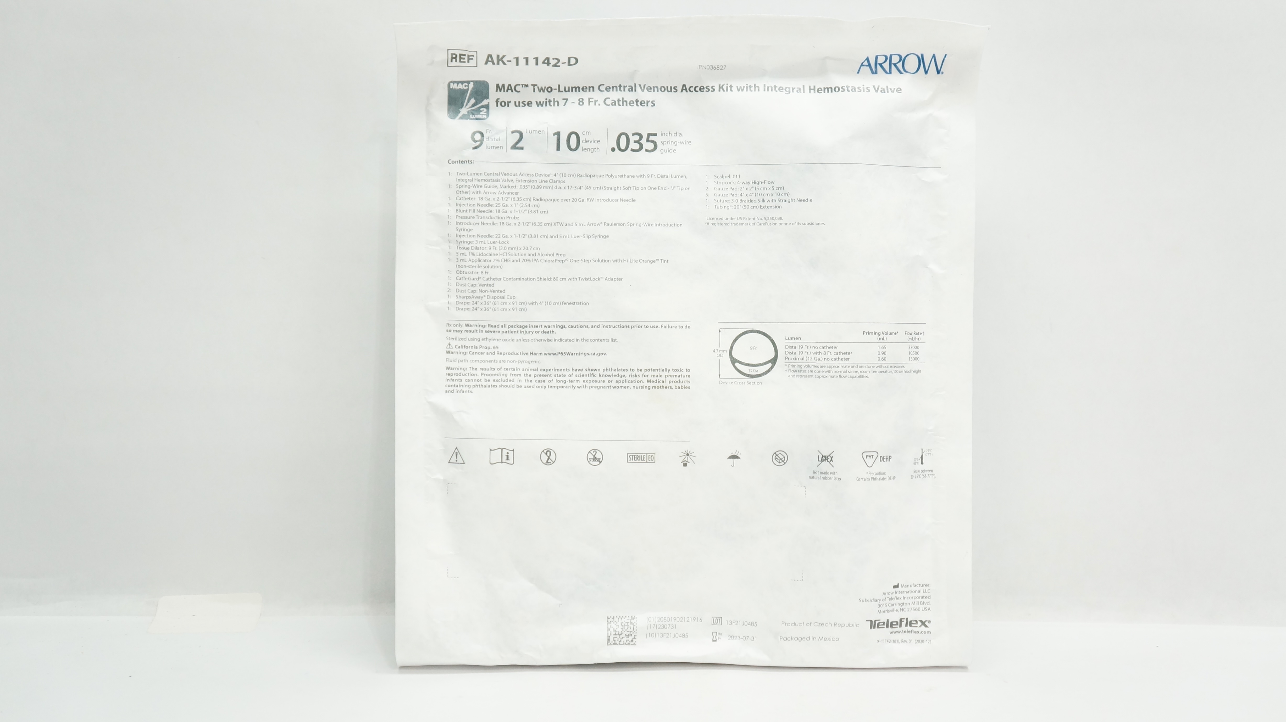 Arrow AK-11142-D MAC Two-Lumen Central Venous Access Kit 9Fr x 10cm x 0.035inch