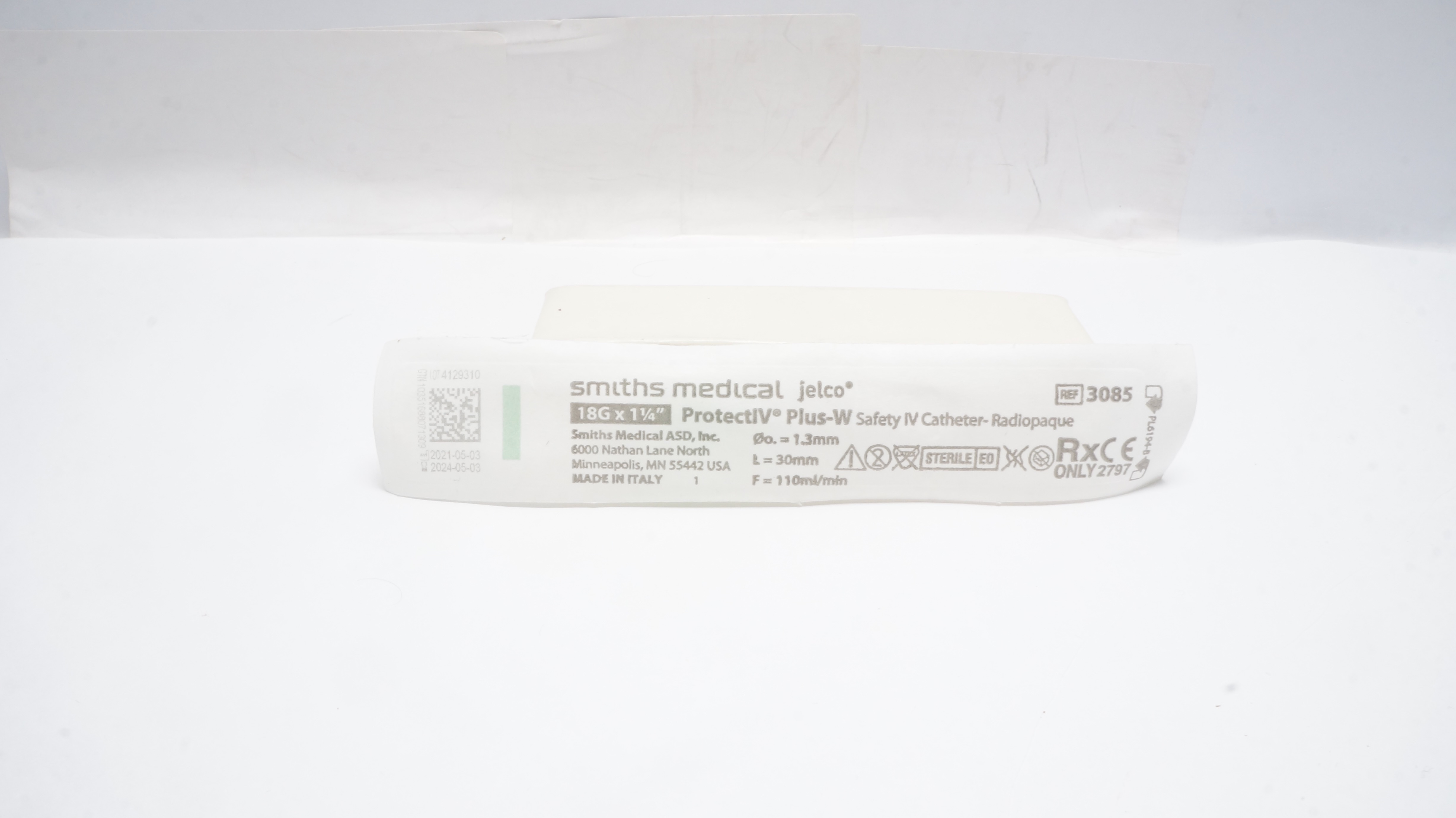 Smiths Medical 3085 Jelco ProtectIV Plus-W Safety Cath. 18G x 1-1/4inch (x)