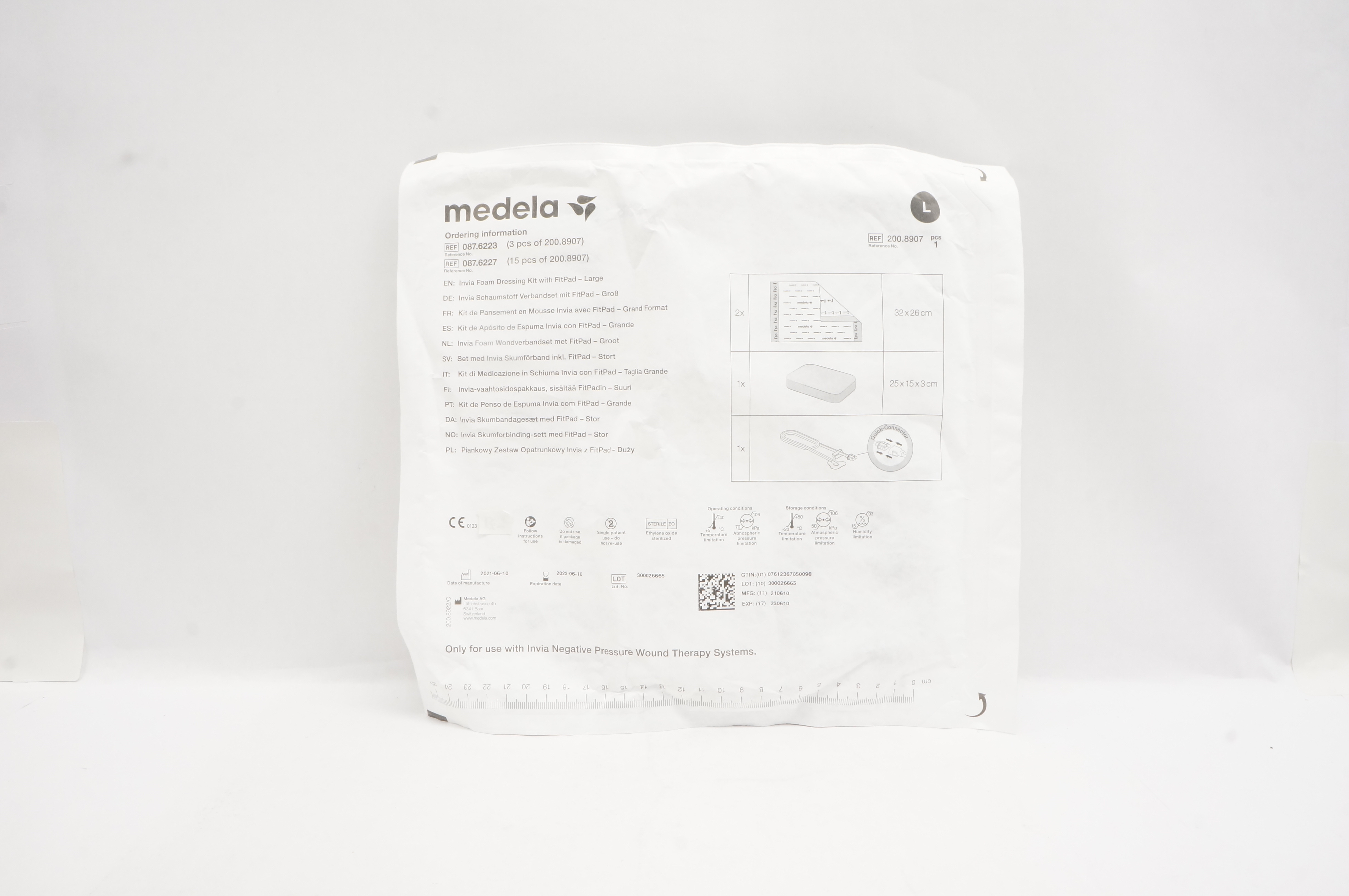 Medela 200.8907 Invia Foam Dressing Kit With FitPad, Large 32 x 26cm (x)